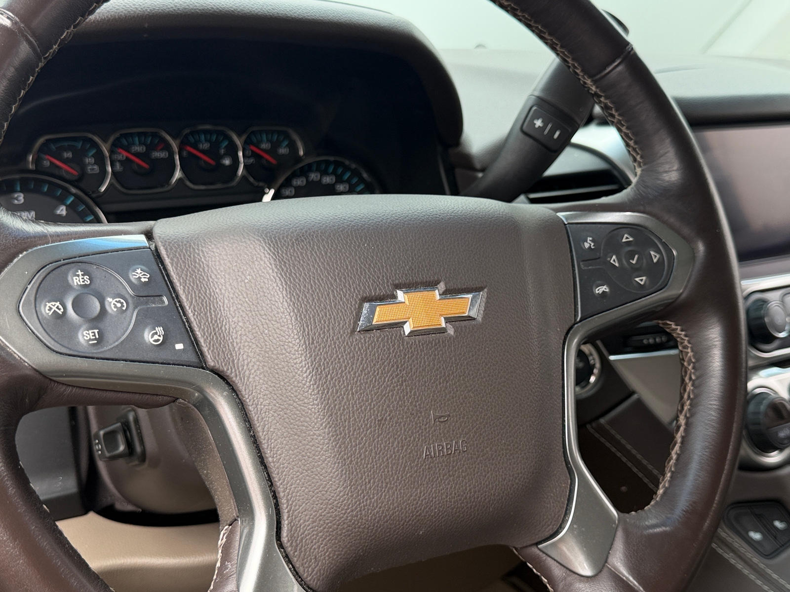 Thumbnail: 2020 Chevrolet Tahoe - 4