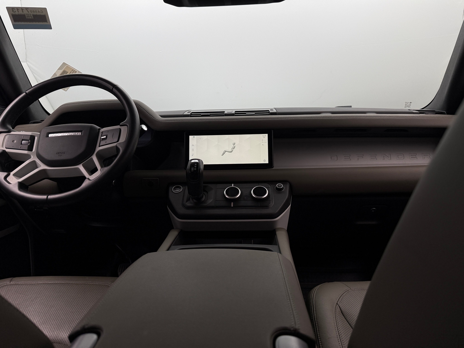 Thumbnail: 2024 Land Rover Defender - 3