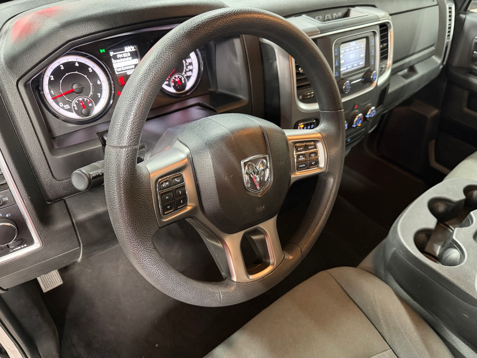 Thumbnail: 2024 RAM 1500 Classic - 5