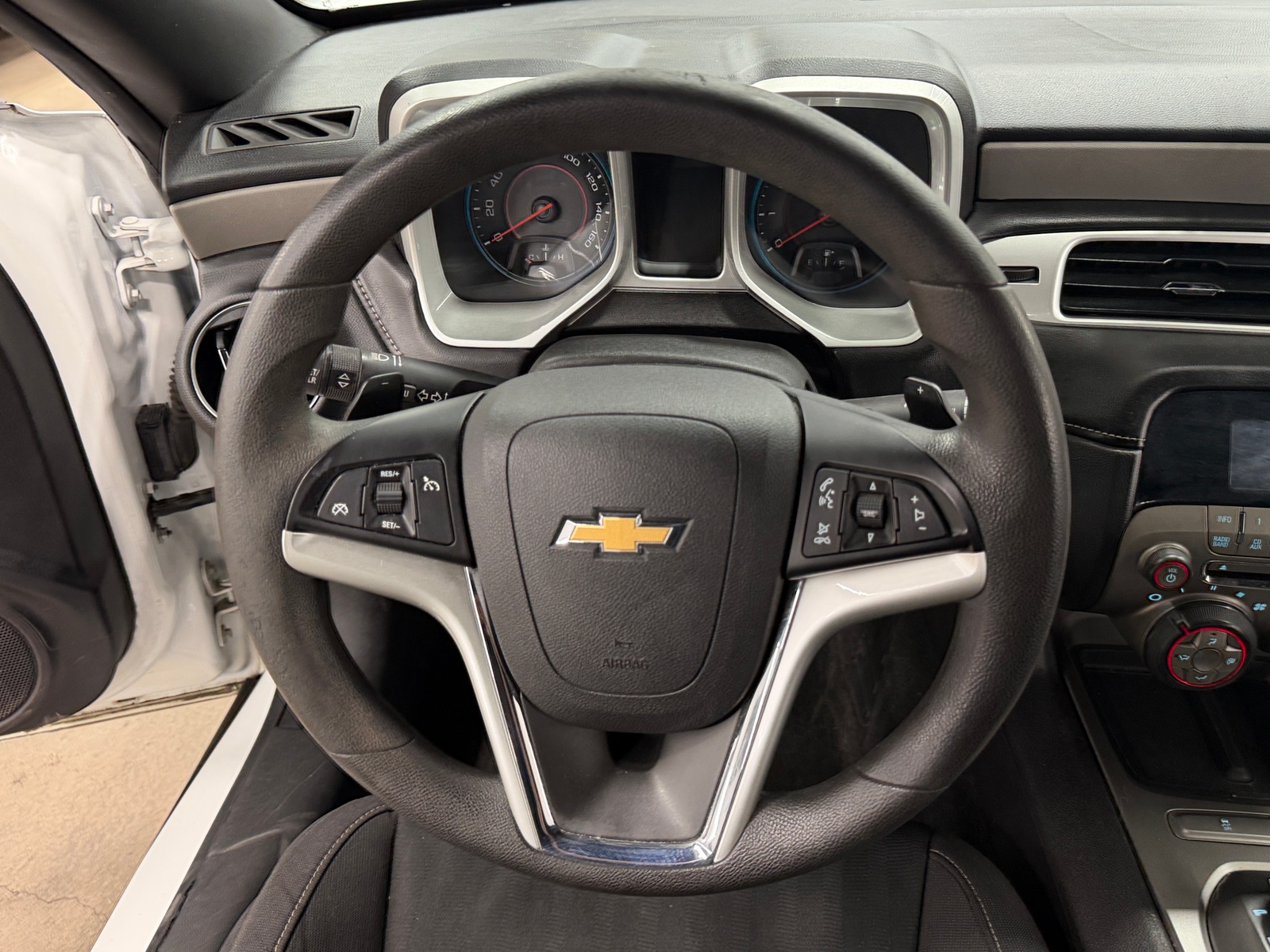 Thumbnail: 2015 Chevrolet Camaro - 4