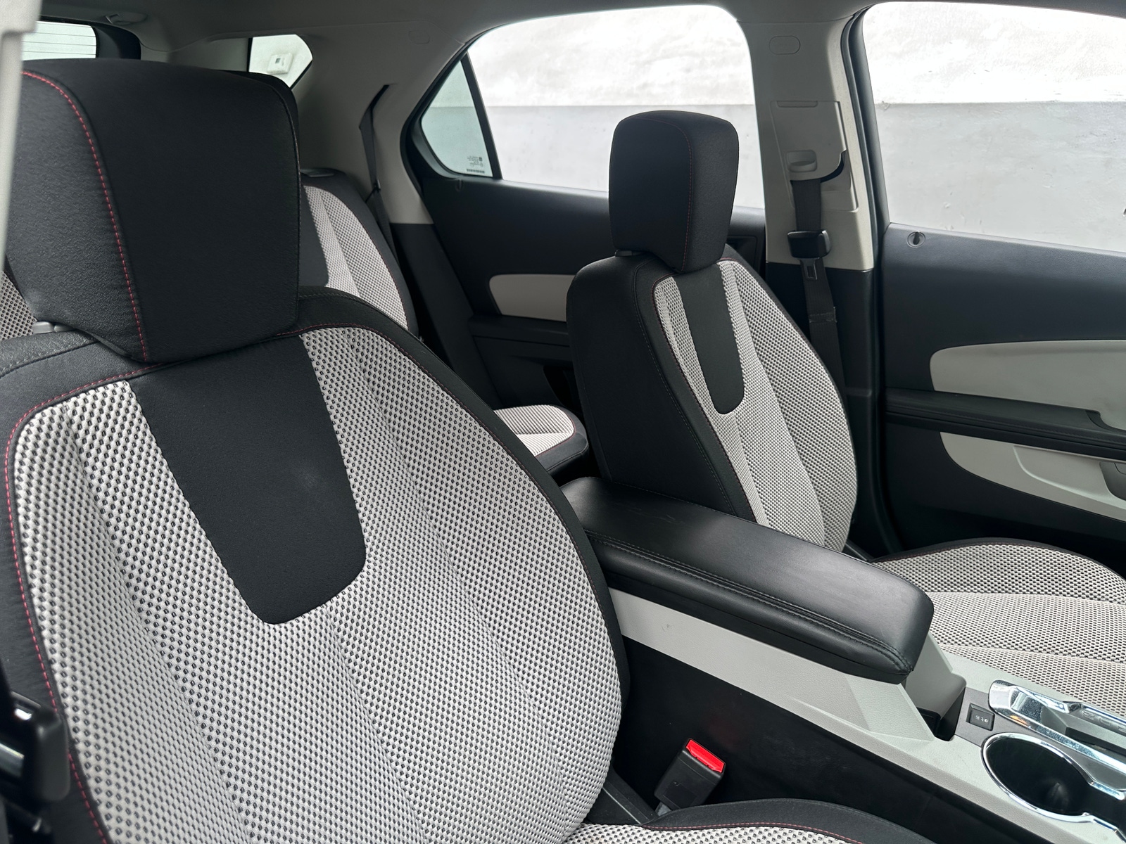 Thumbnail: 2017 Chevrolet Equinox - 2