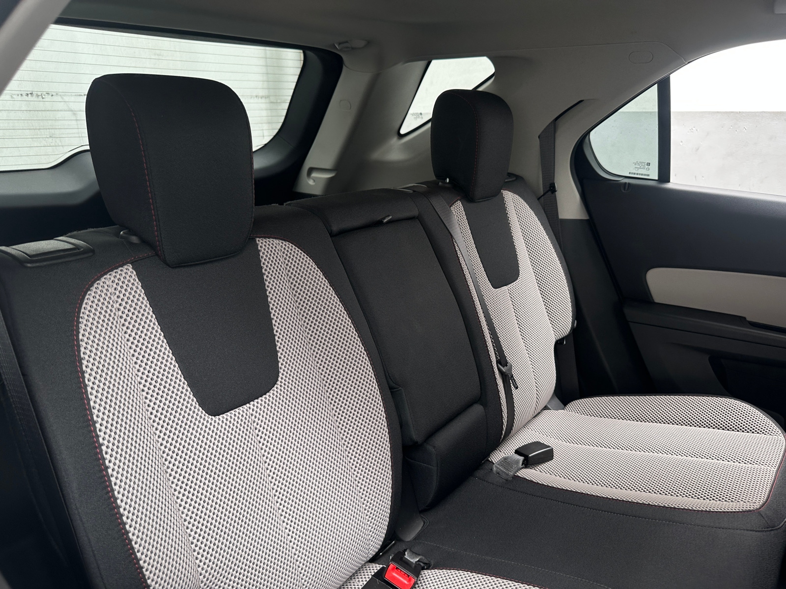 Thumbnail: 2017 Chevrolet Equinox - 6