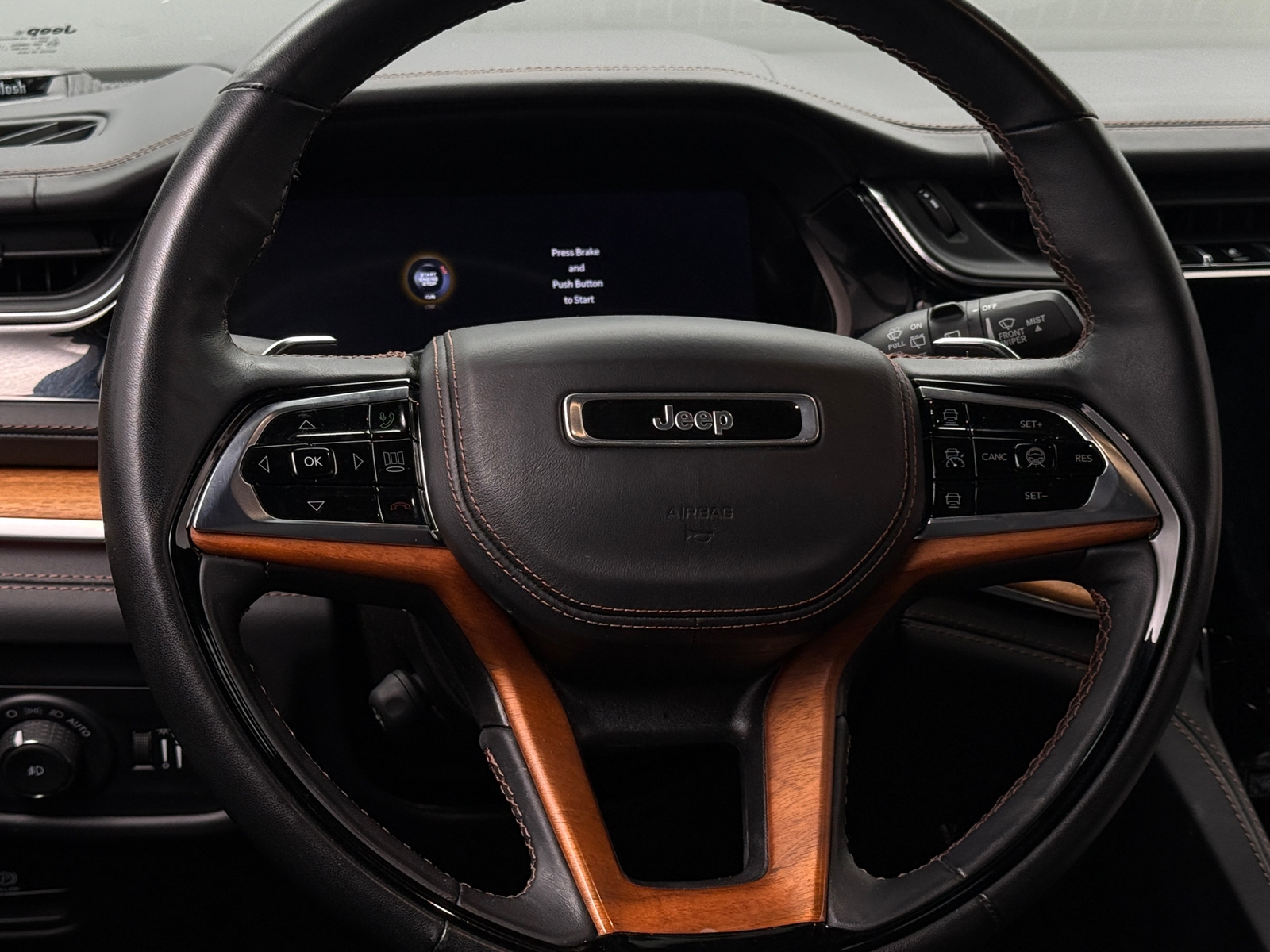 Thumbnail: 2023 Jeep Grand Cherokee - 4