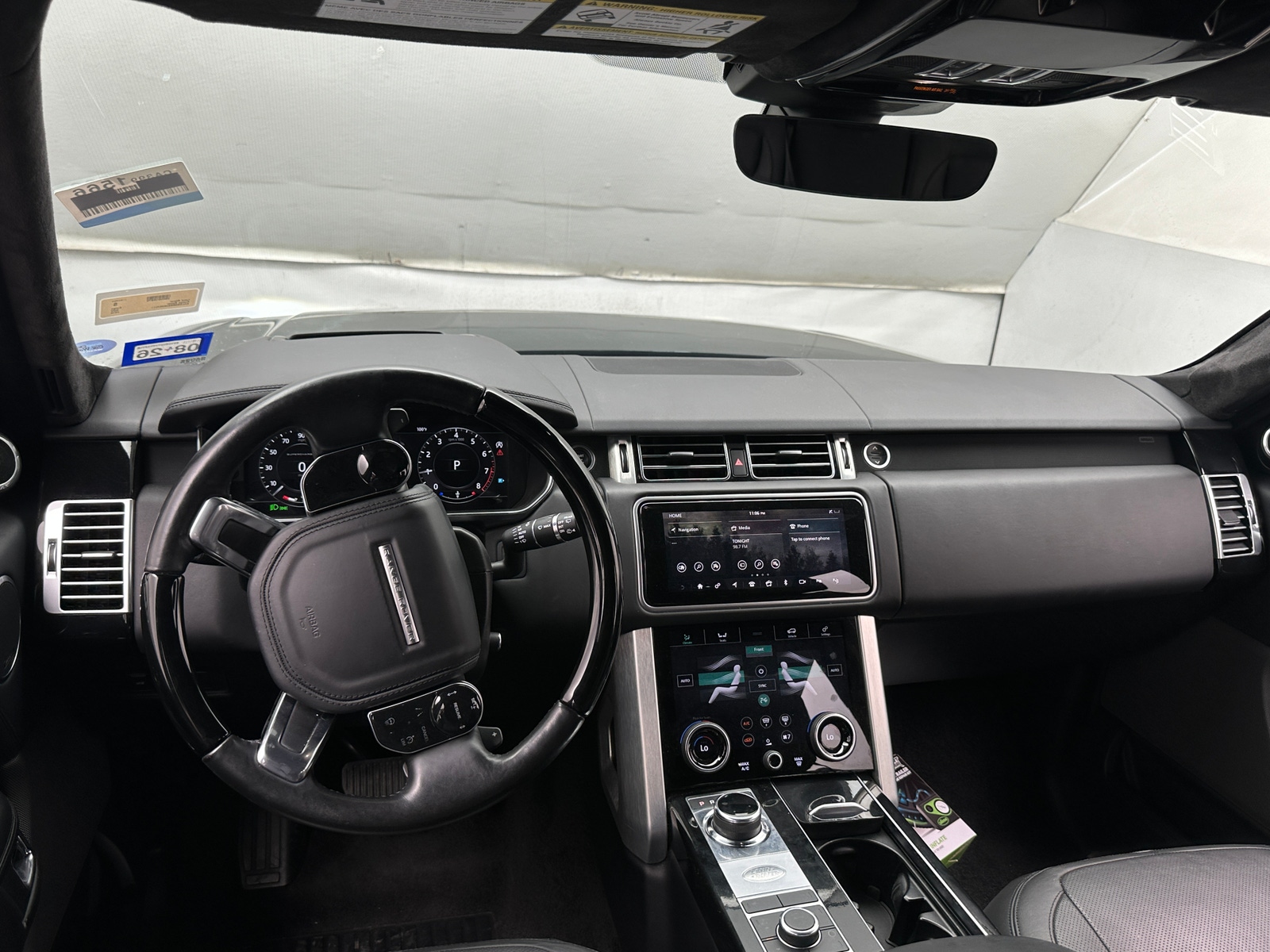 Thumbnail: 2018 Land Rover Range Rover - 2