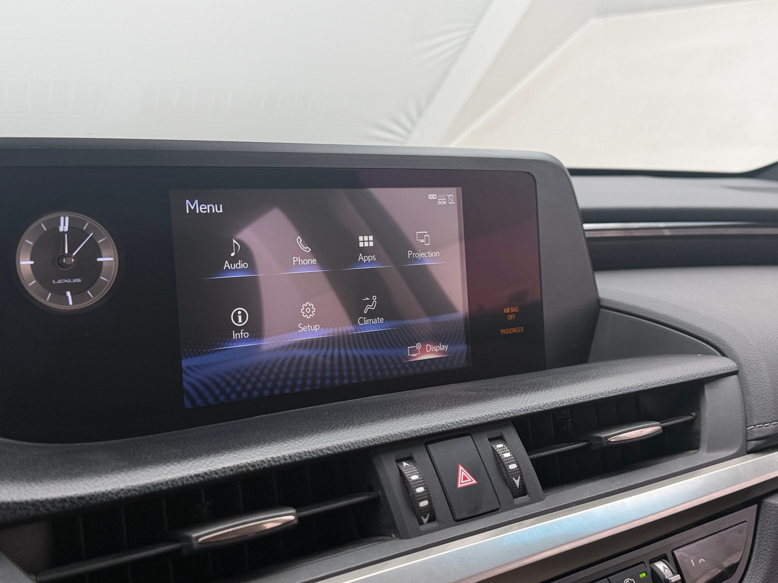 Thumbnail: 2021 Lexus ES - 4