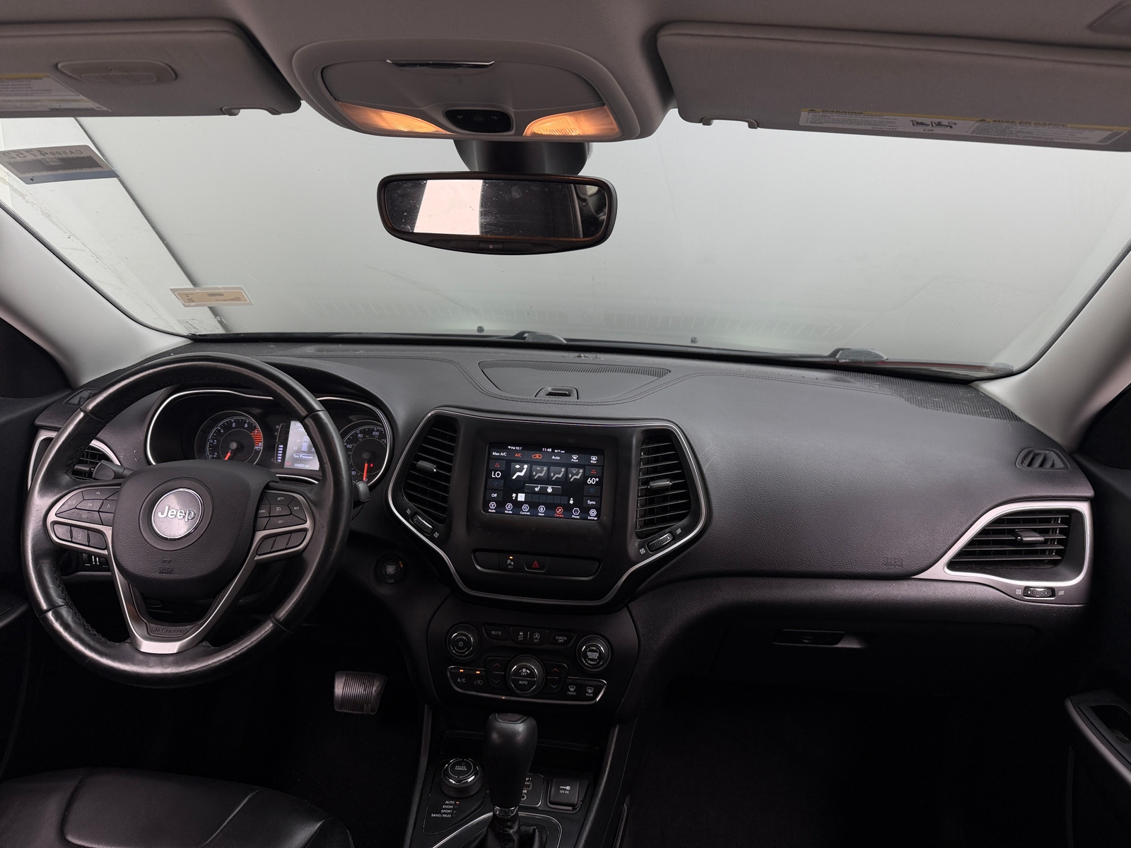 Thumbnail: 2019 Jeep Cherokee - 3