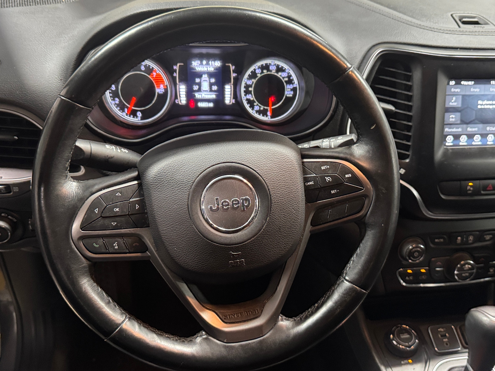 Thumbnail: 2019 Jeep Cherokee - 5