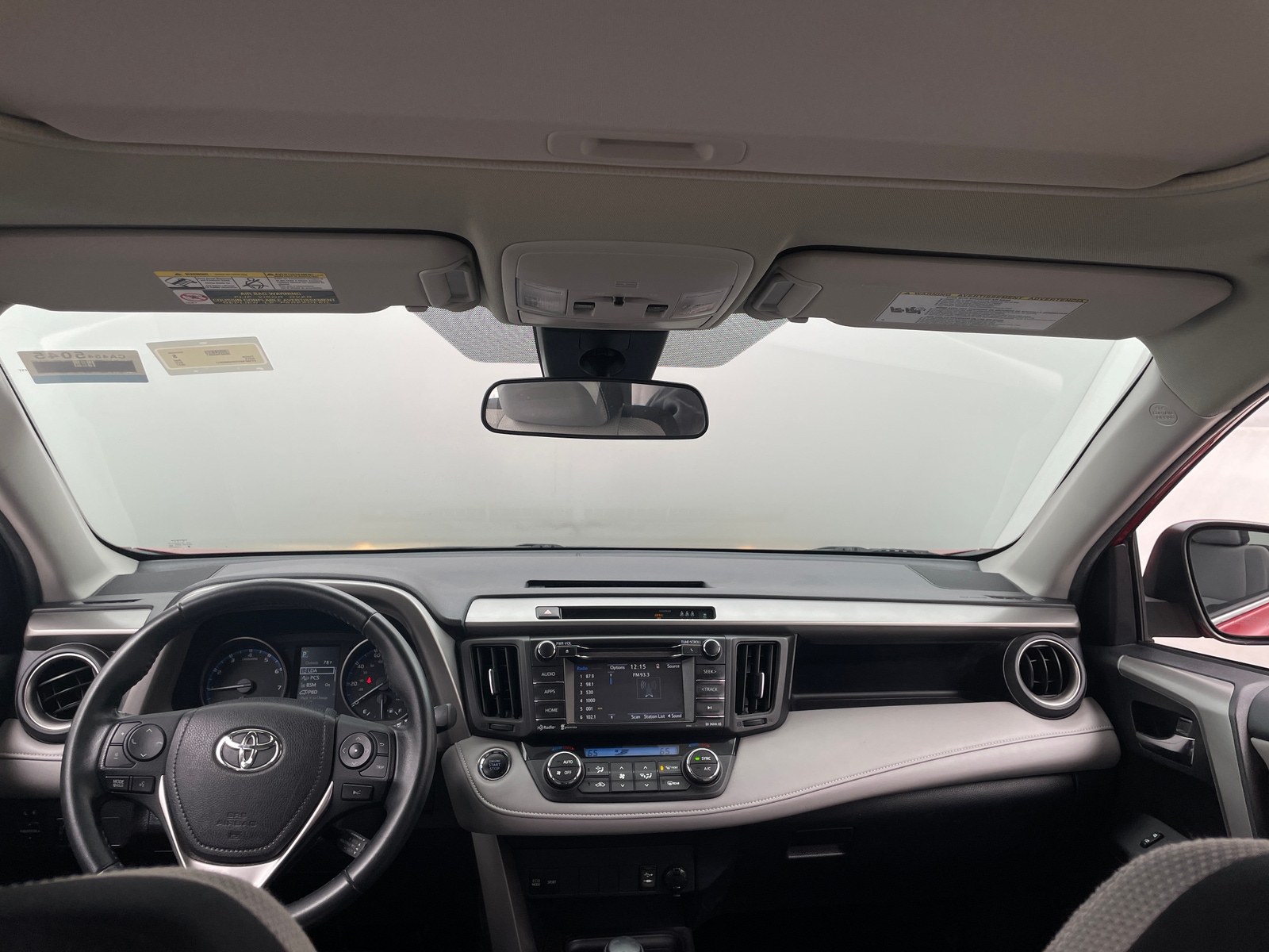 Thumbnail: 2017 Toyota RAV4 - 3