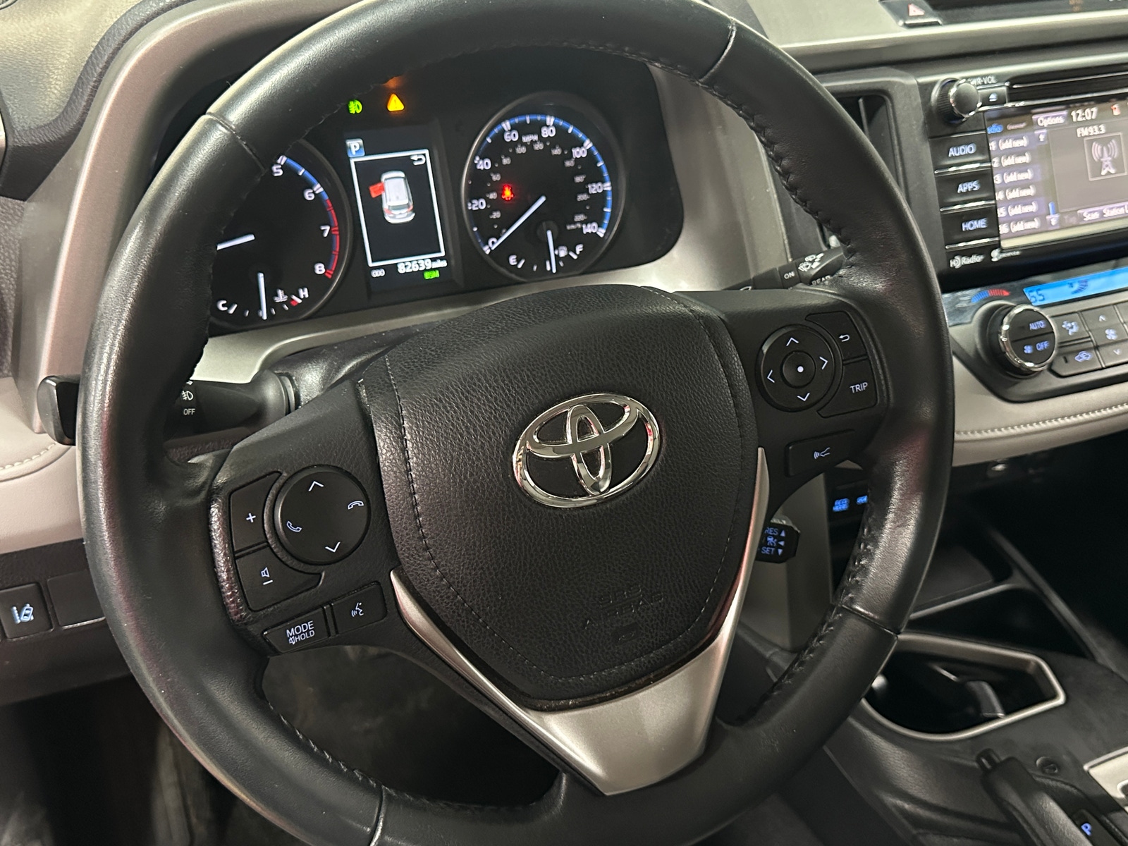 Thumbnail: 2017 Toyota RAV4 - 5