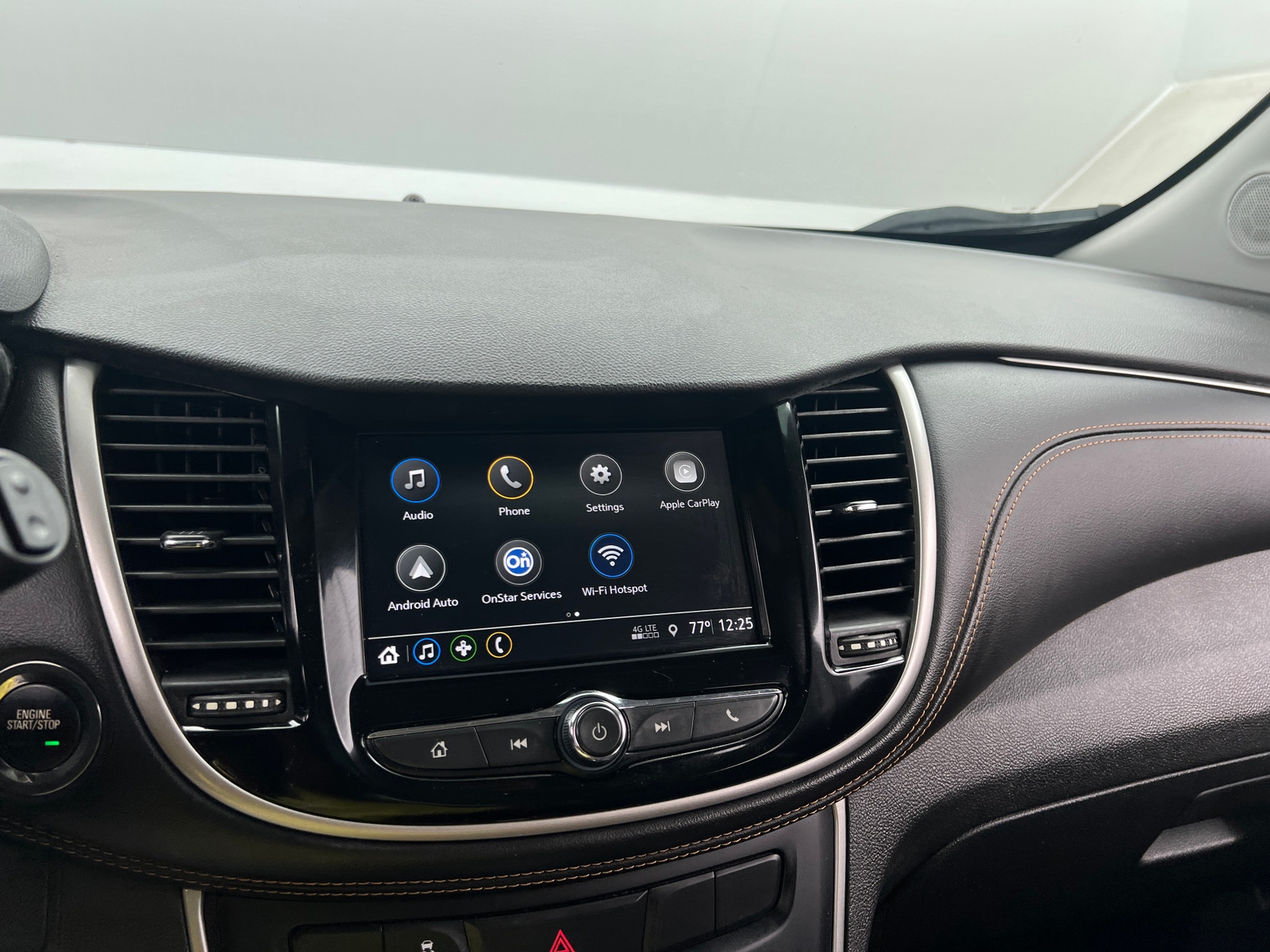 Thumbnail: 2019 Chevrolet Trax - 3