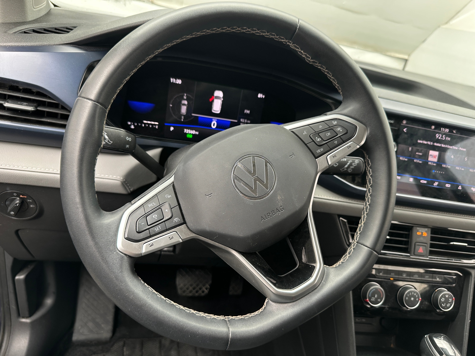 Thumbnail: 2023 Volkswagen Taos - 4