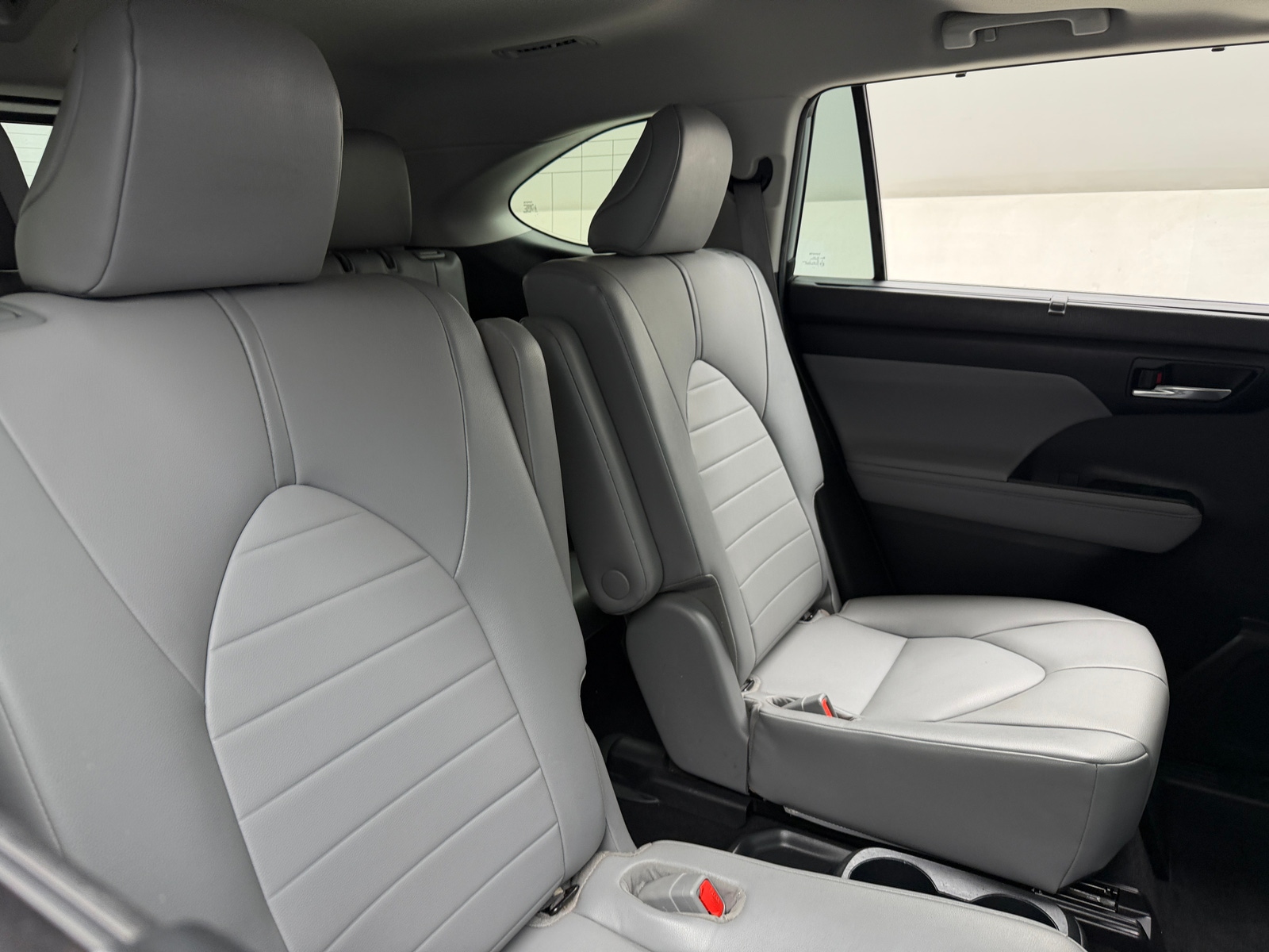 Thumbnail: 2021 Toyota Highlander - 5