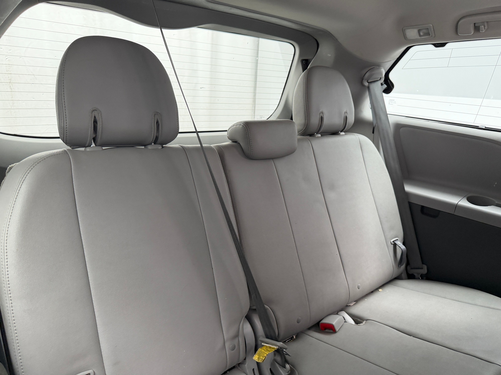 Thumbnail: 2018 Toyota Sienna - 6