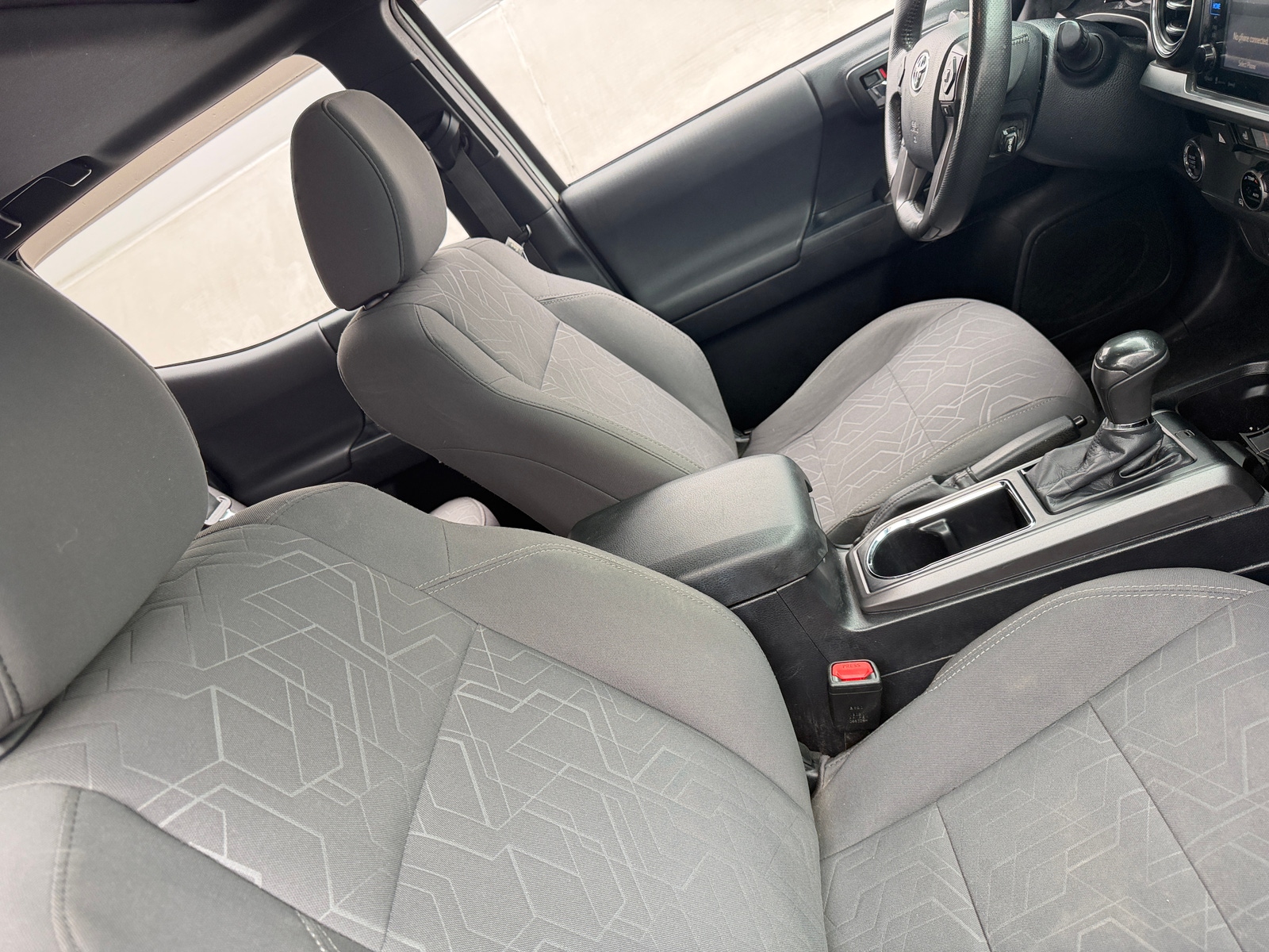 Thumbnail: 2016 Toyota Tacoma - 2