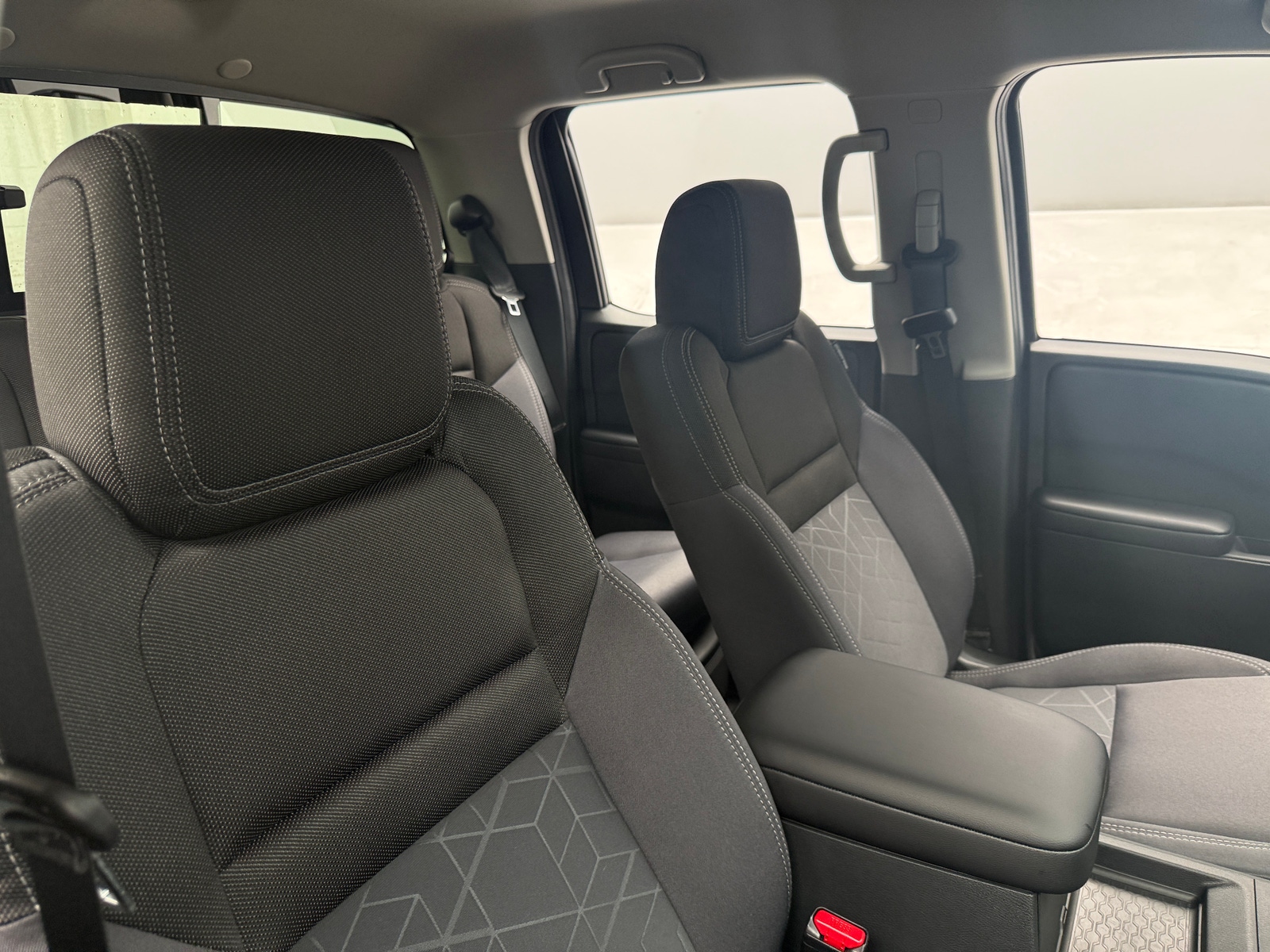 Thumbnail: 2025 Nissan Frontier - 2