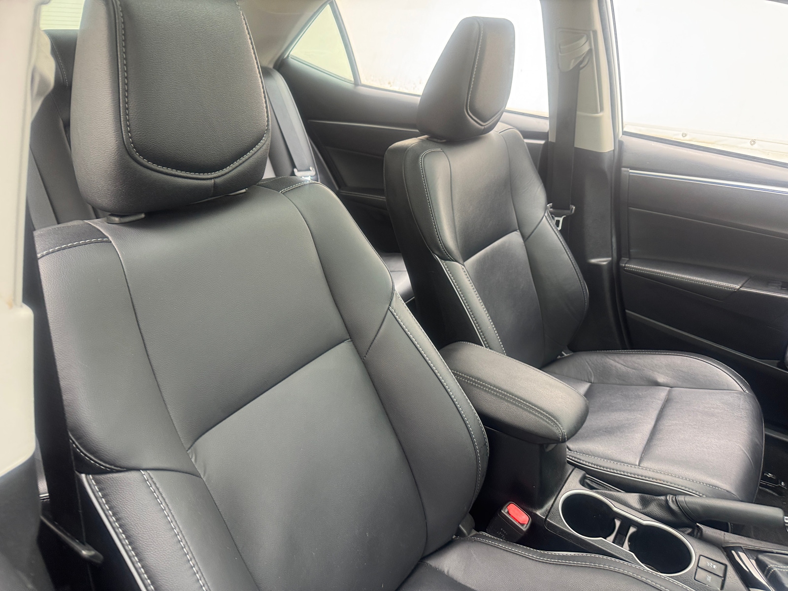 Thumbnail: 2016 Toyota Corolla - 2