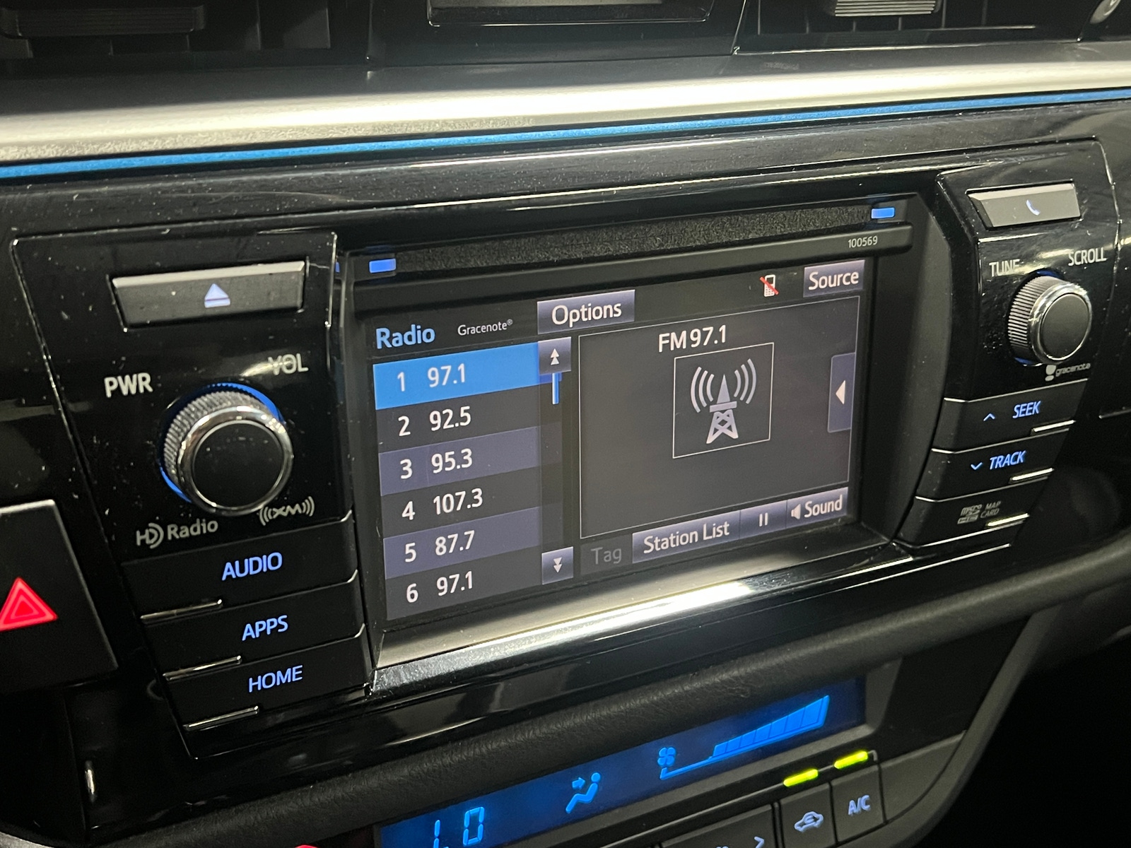 Thumbnail: 2016 Toyota Corolla - 4