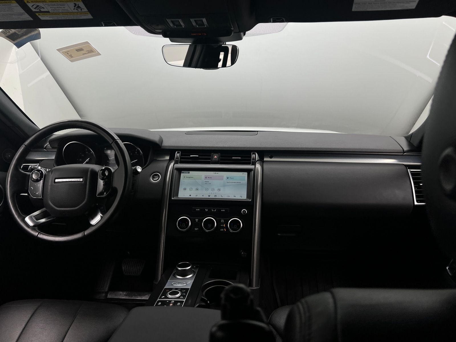 Thumbnail: 2020 Land Rover Discovery - 2