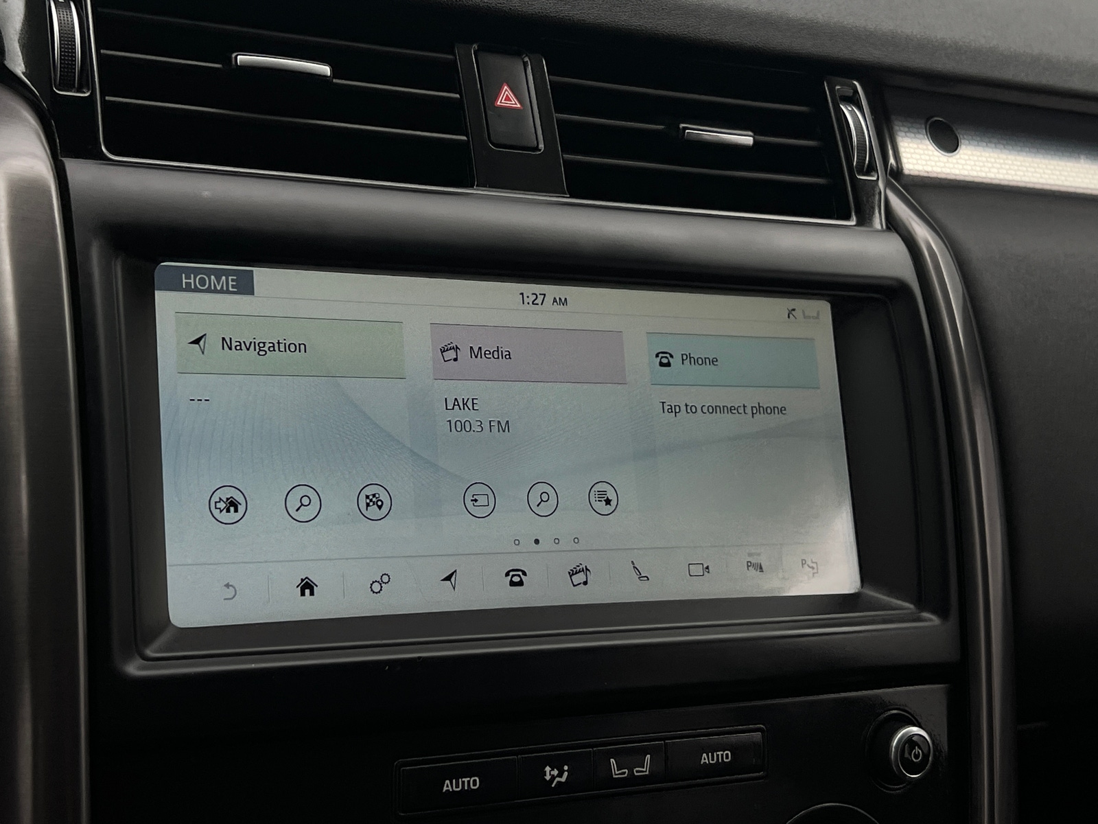 Thumbnail: 2020 Land Rover Discovery - 3