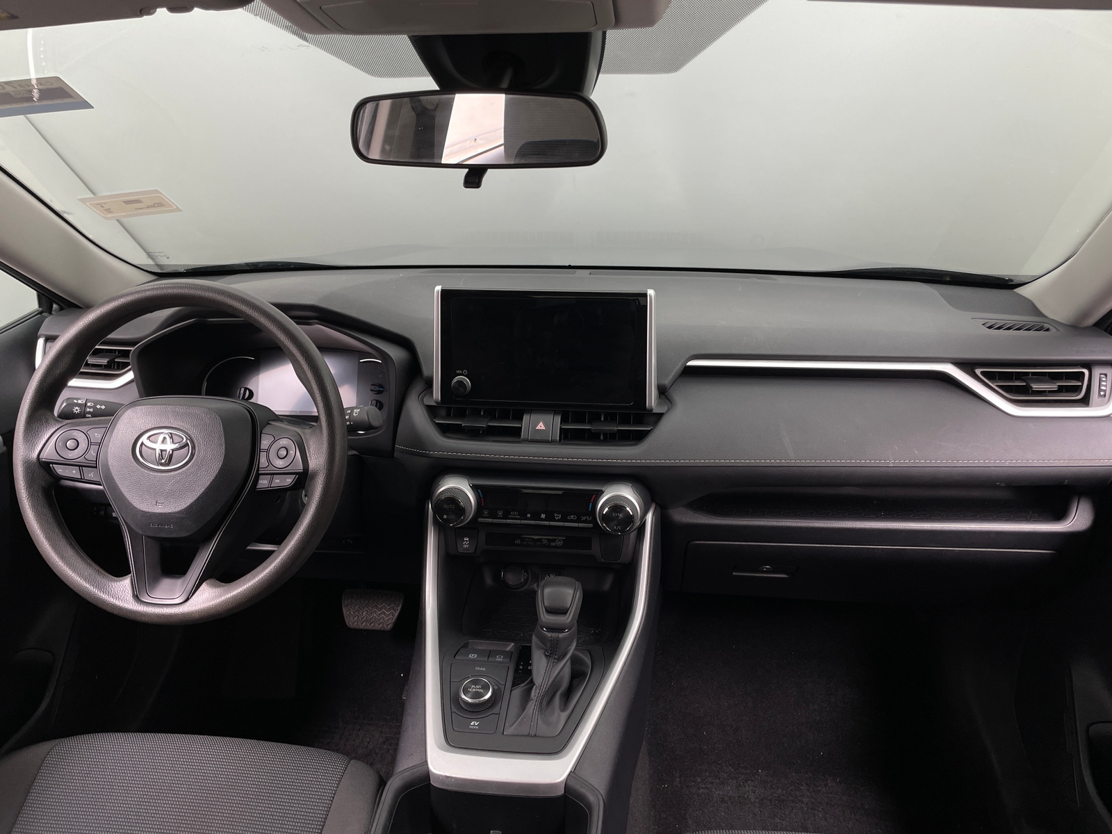 Thumbnail: 2024 Toyota RAV4 - 3