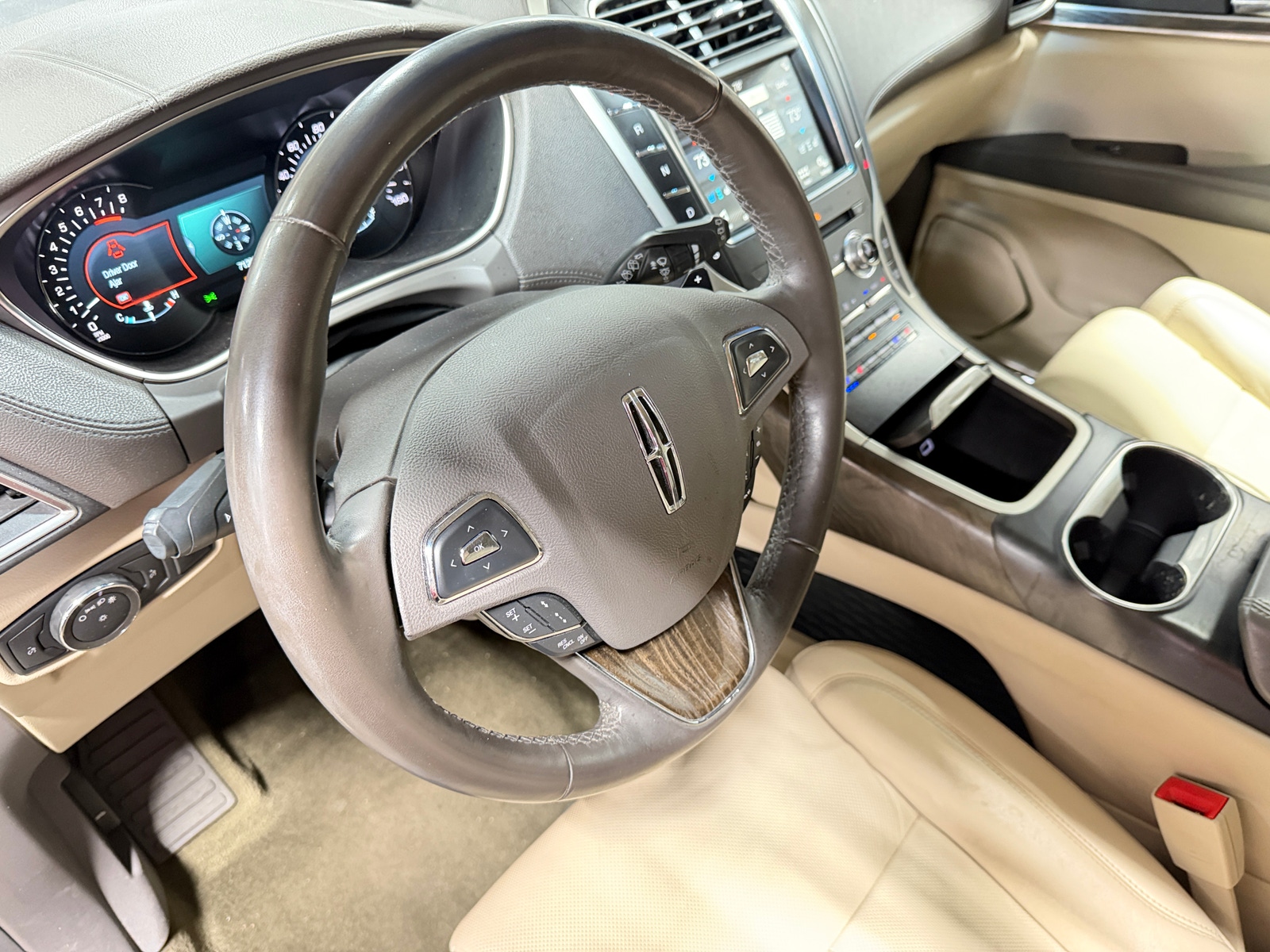 Thumbnail: 2018 Lincoln MKX - 4