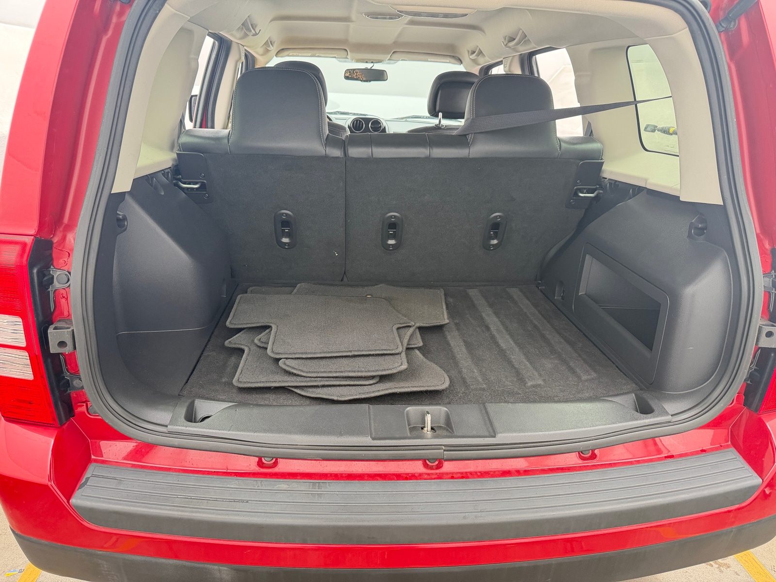 Thumbnail: 2016 Jeep Patriot - 7