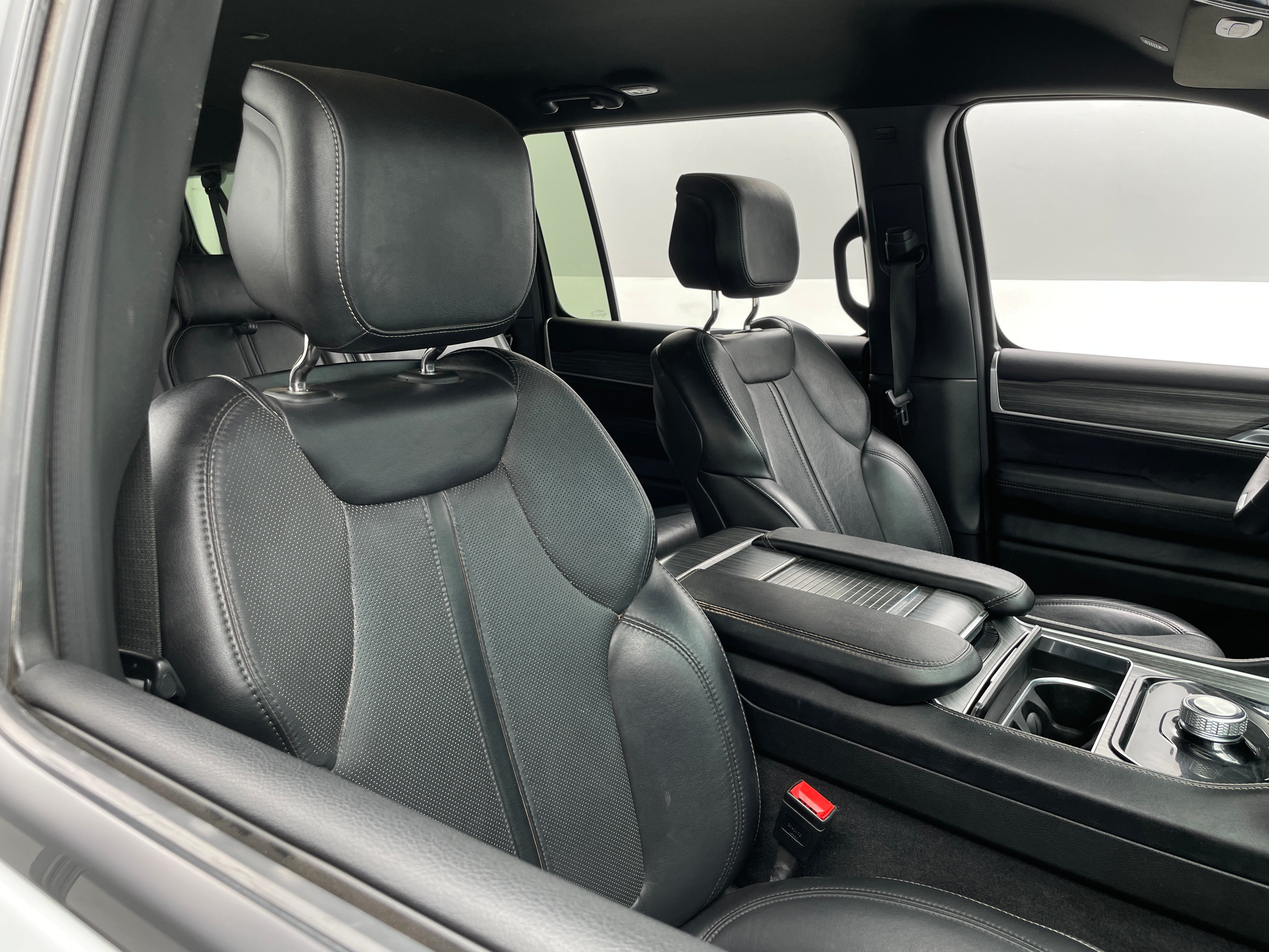 2024 Jeep Wagoneer L