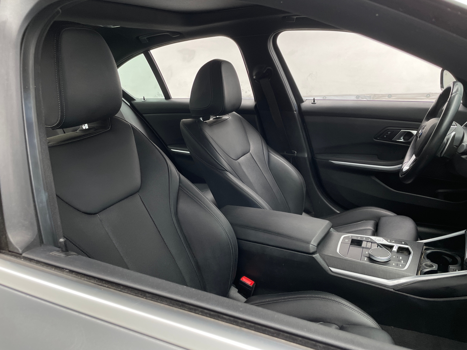 Thumbnail: 2024 BMW 3 Series - 2