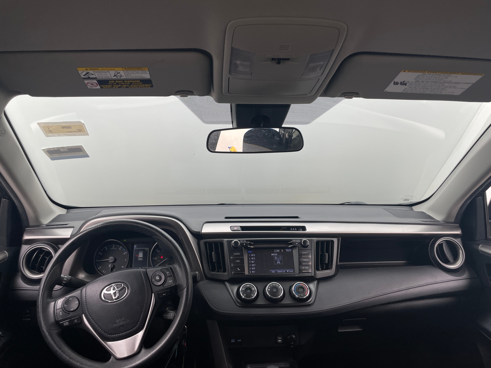 Thumbnail: 2018 Toyota RAV4 - 3