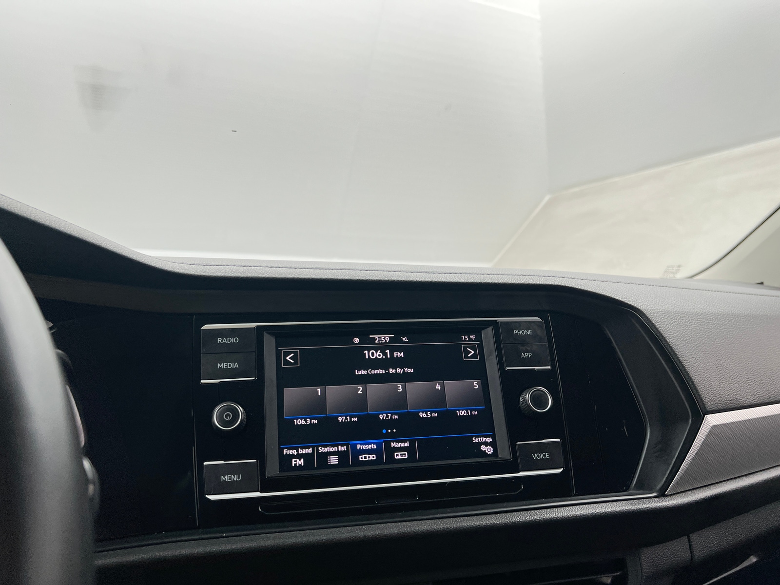 Thumbnail: 2021 Volkswagen Jetta - 3