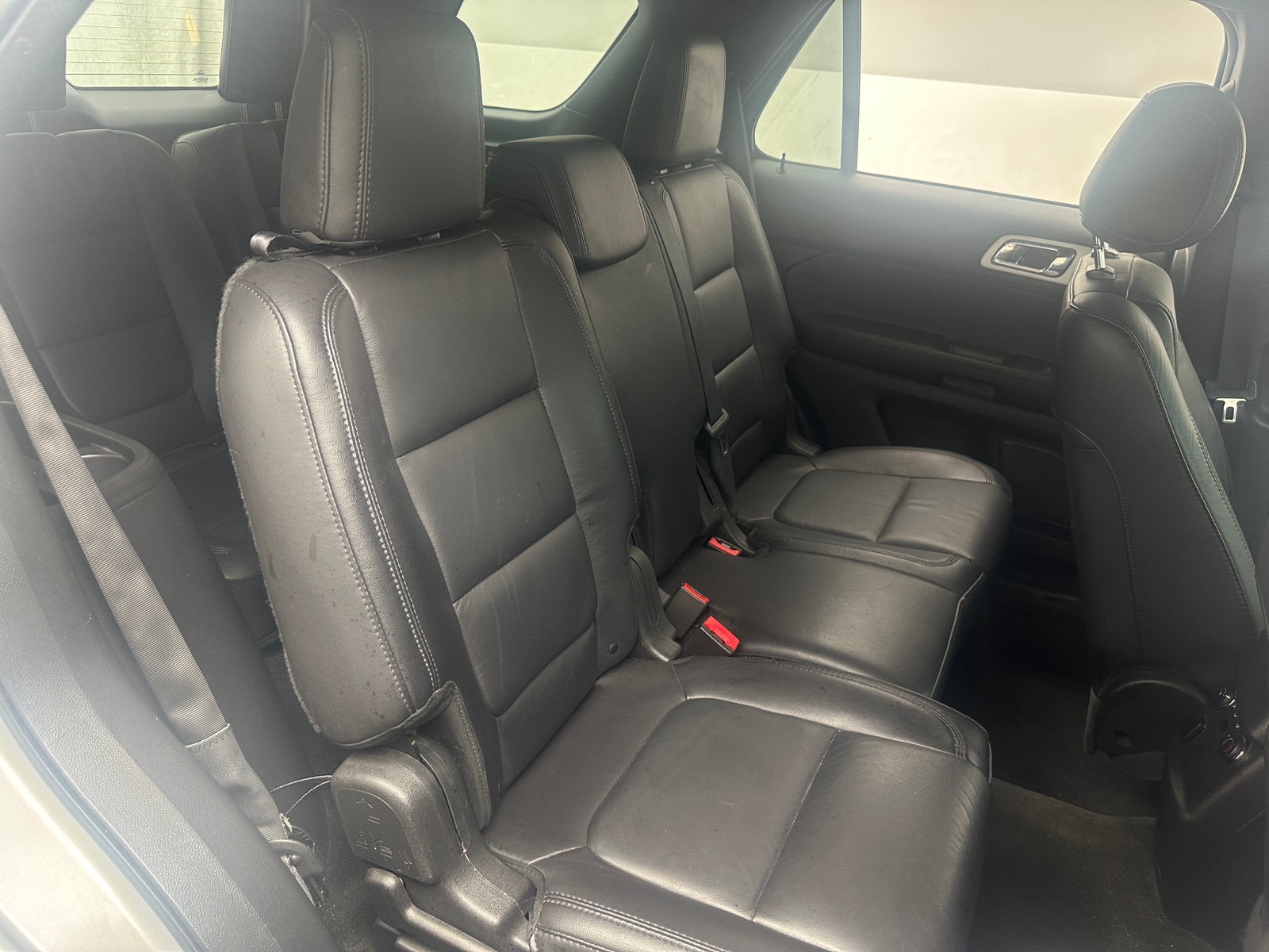 Thumbnail: 2015 Ford Explorer - 5