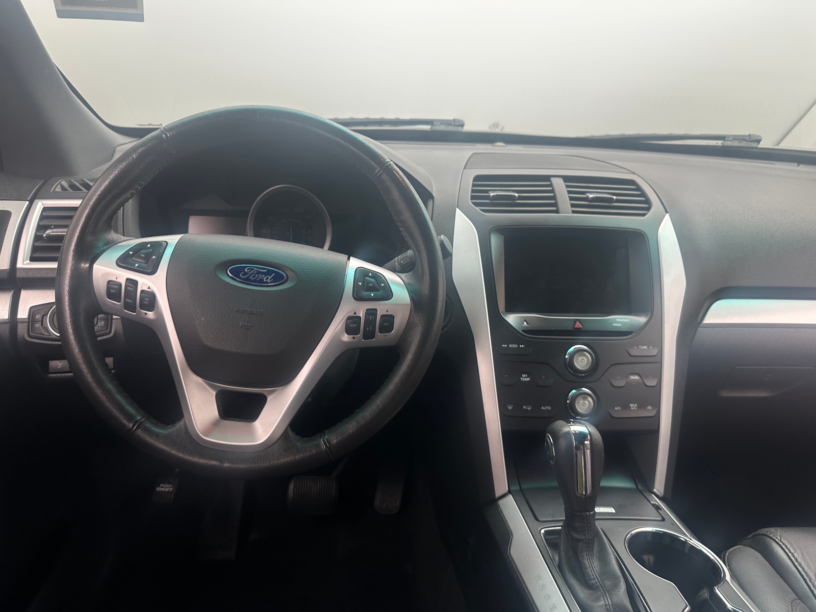 Thumbnail: 2015 Ford Explorer - 4
