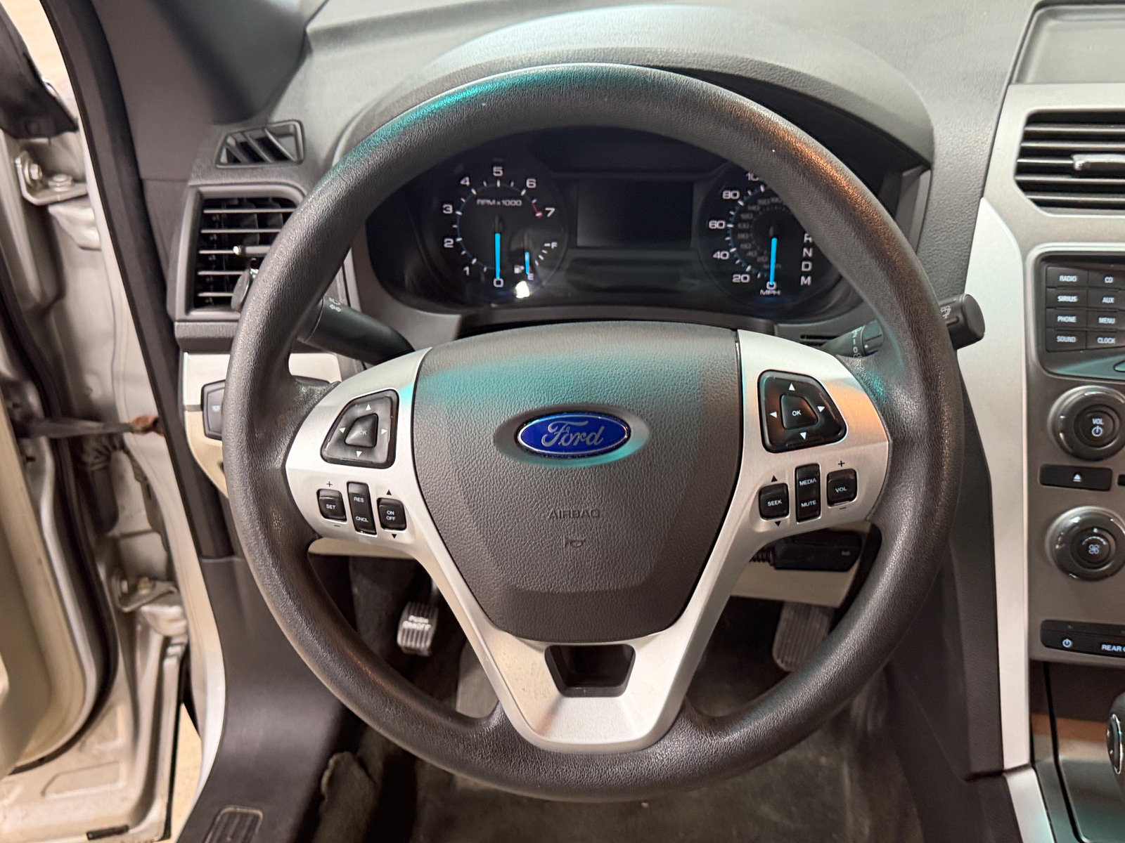 Thumbnail: 2014 Ford Explorer - 5