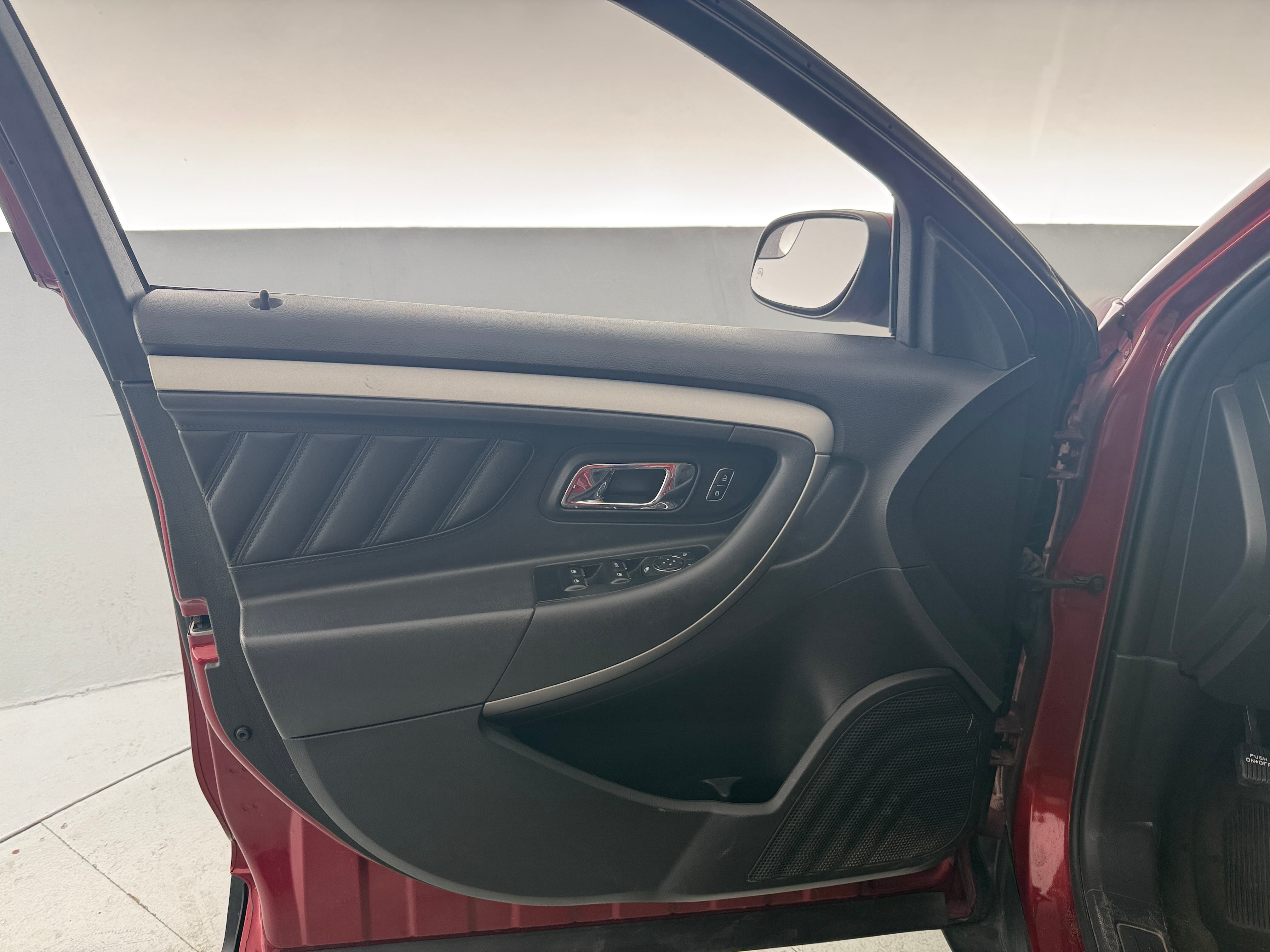 2014 Ford Taurus