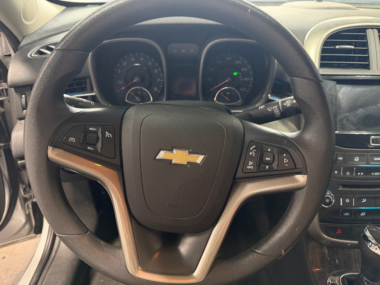 Thumbnail: 2016 Chevrolet Malibu - 4