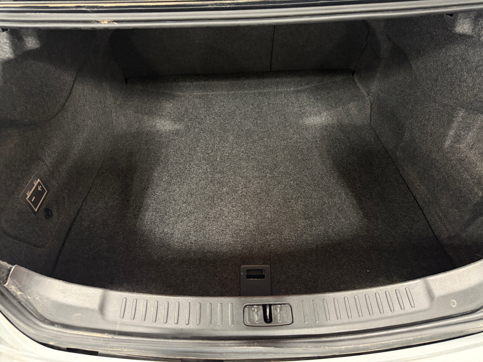 Thumbnail: 2016 Chevrolet Malibu - 6