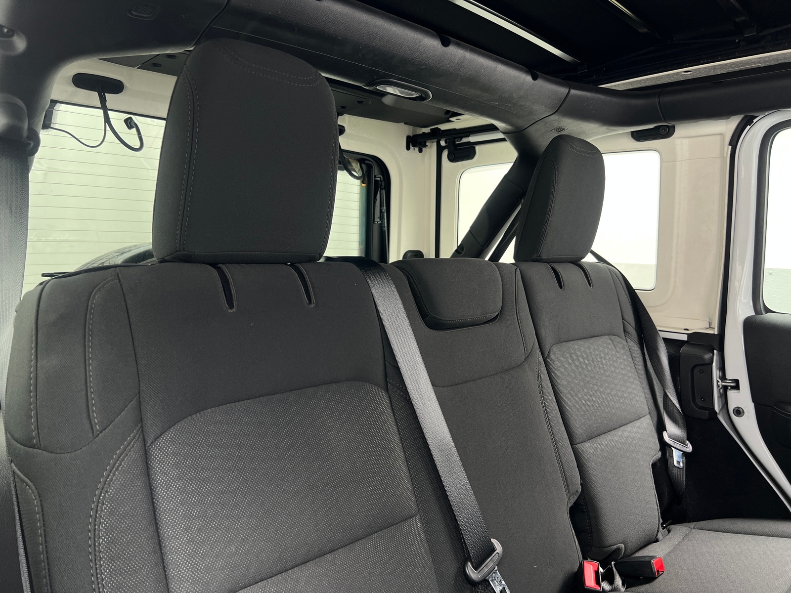 Thumbnail: 2020 Jeep Wrangler - 6