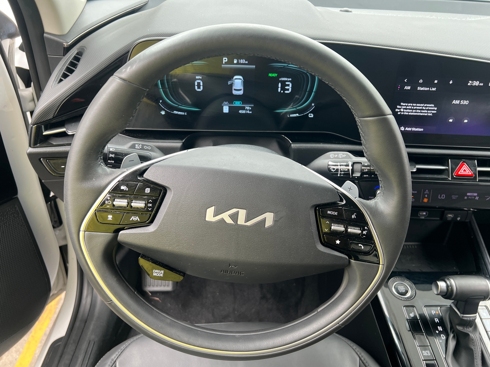Thumbnail: 2023 Kia Niro - 4