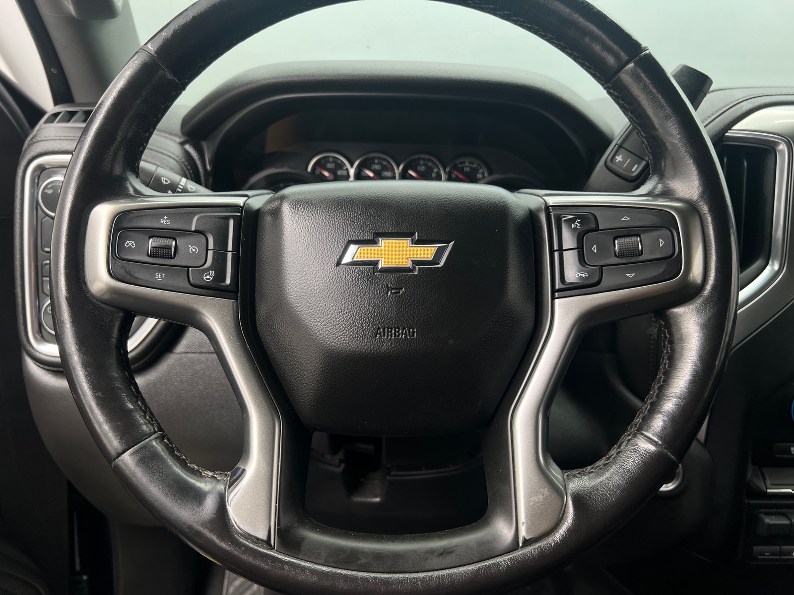 Thumbnail: 2021 Chevrolet Silverado 1500 - 5
