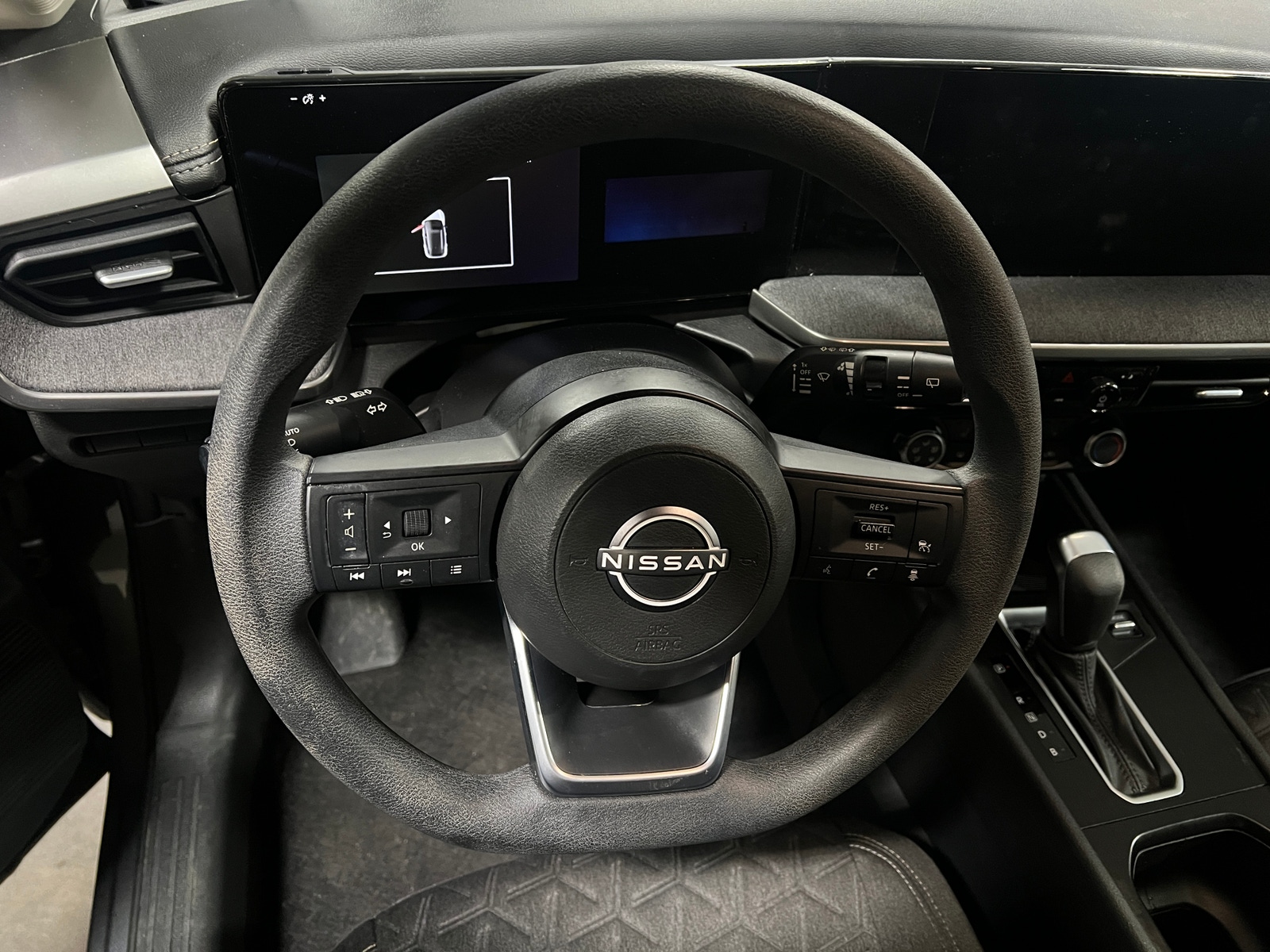 Thumbnail: 2025 Nissan Kicks - 5