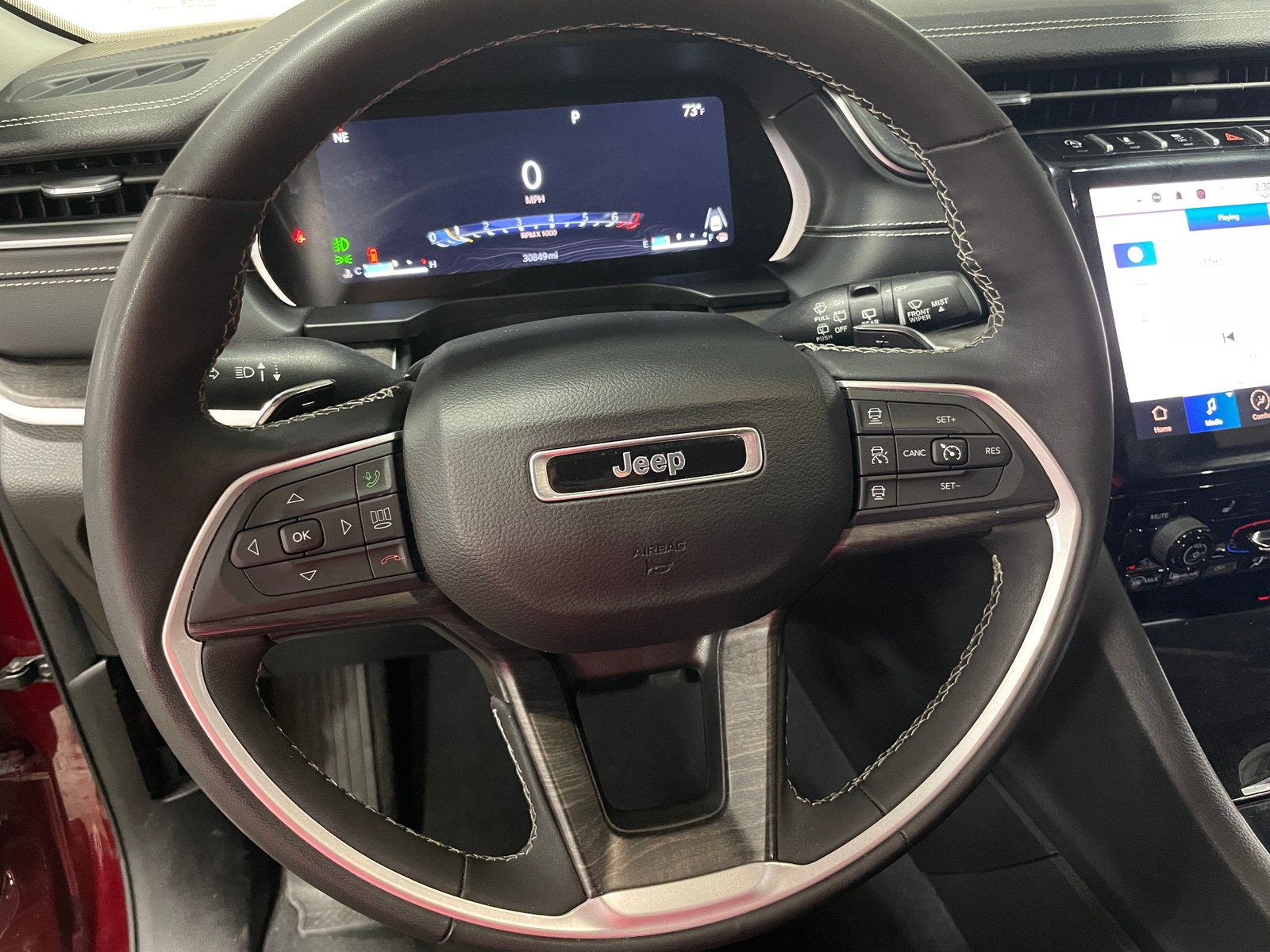 Thumbnail: 2023 Jeep Grand Cherokee L - 4