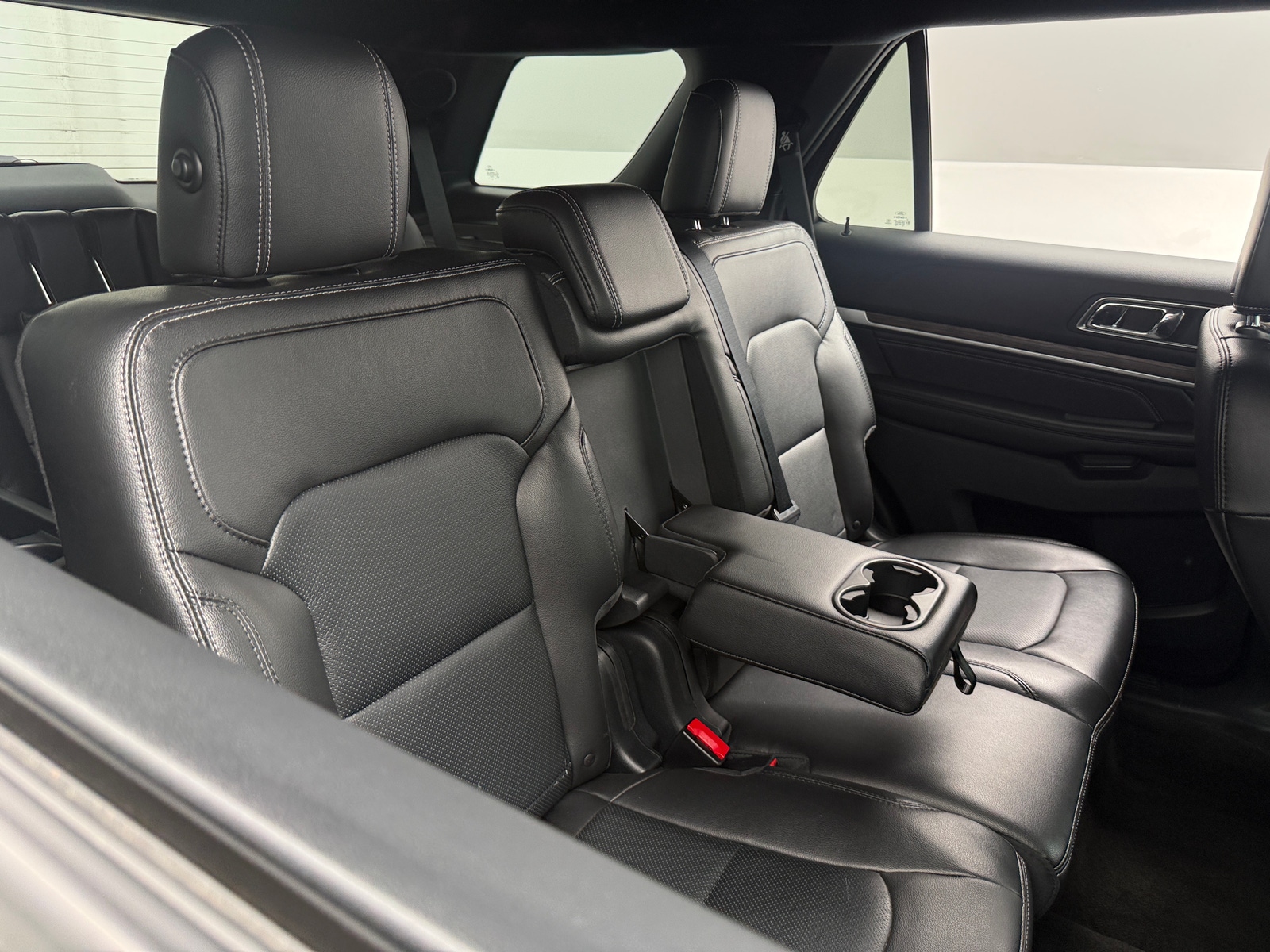 Thumbnail: 2018 Ford Explorer - 5