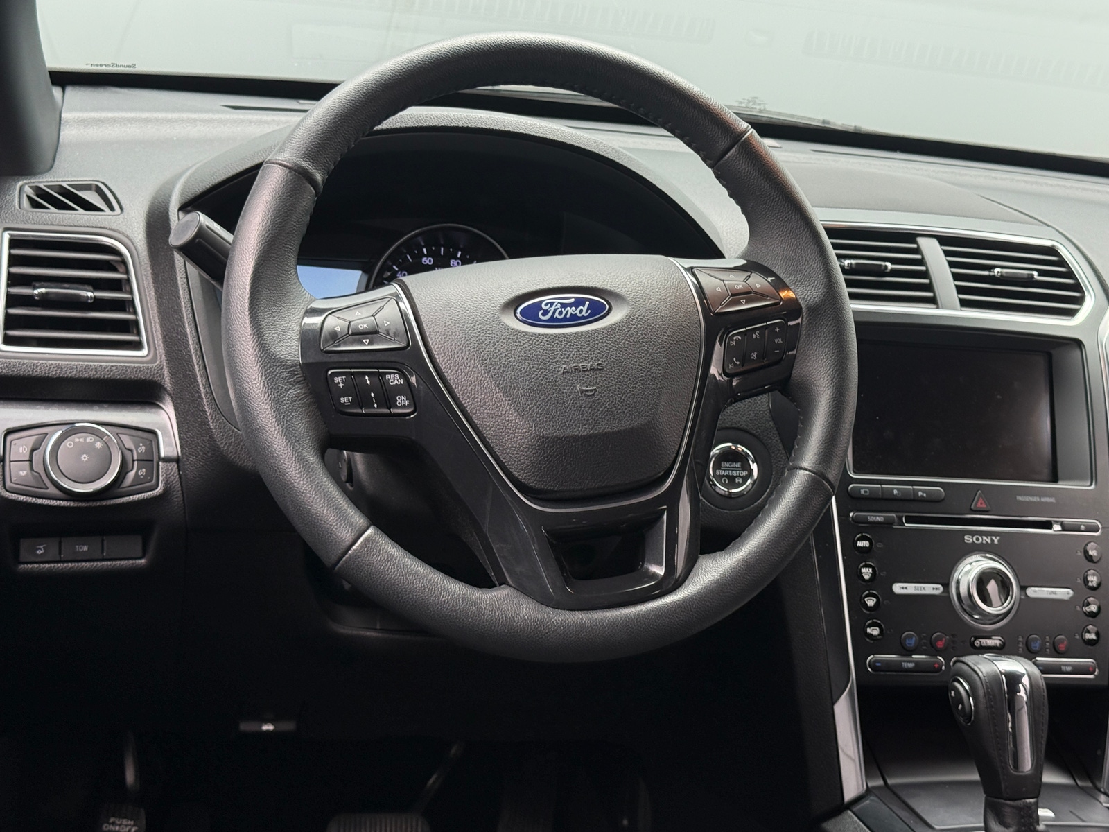 Thumbnail: 2018 Ford Explorer - 4