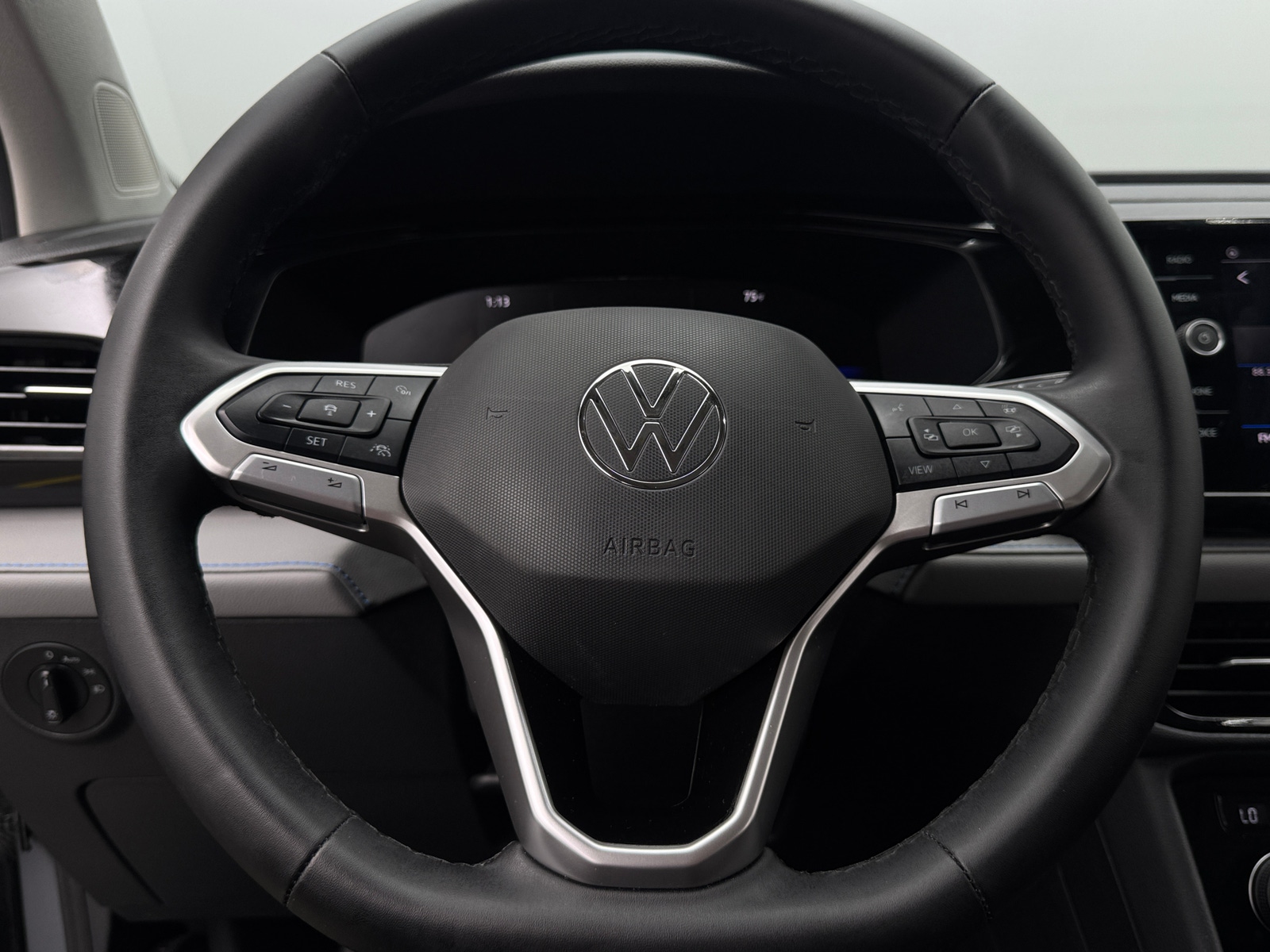 Thumbnail: 2024 Volkswagen Taos - 5