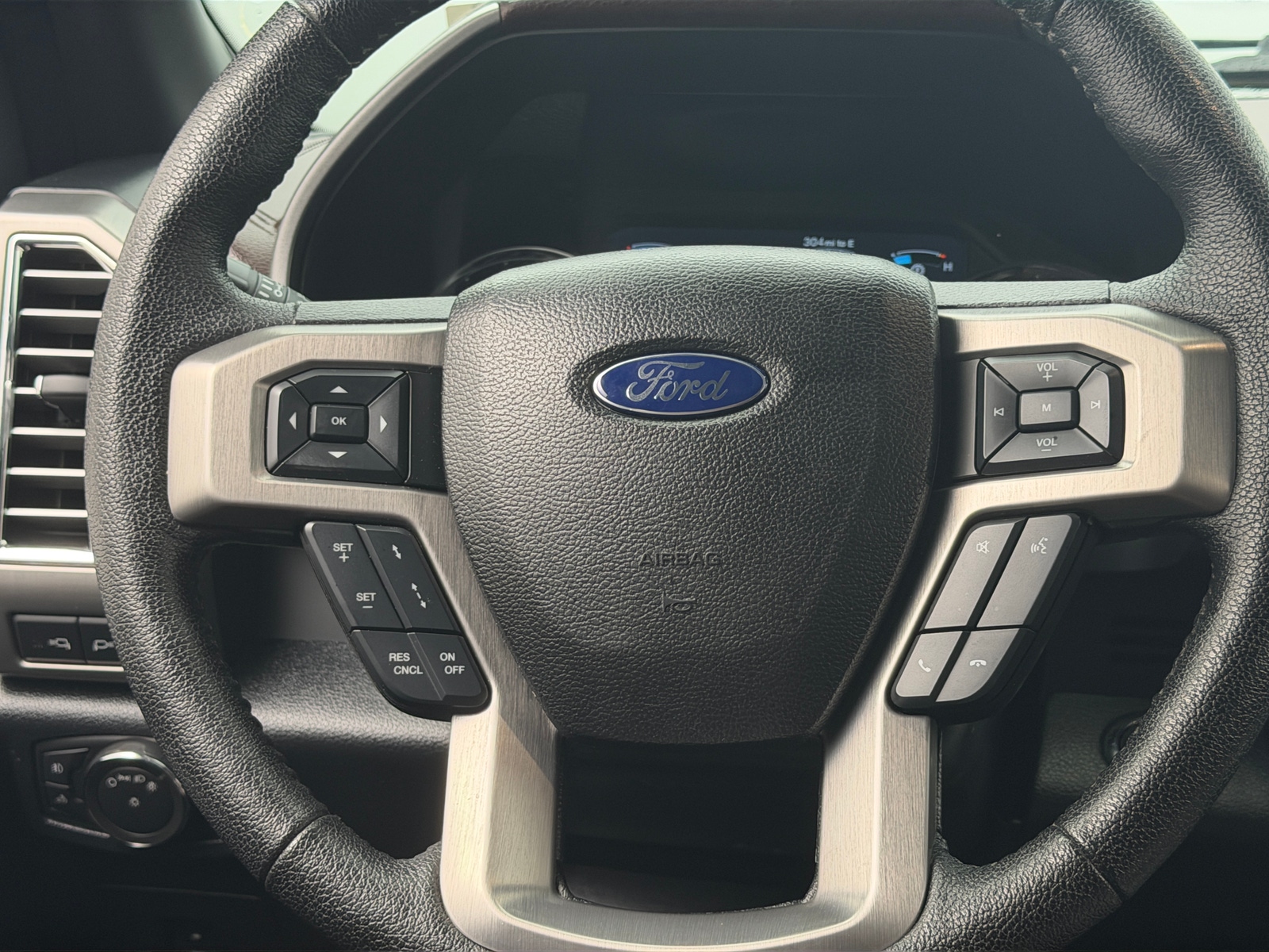 Thumbnail: 2016 Ford Econoline - 4