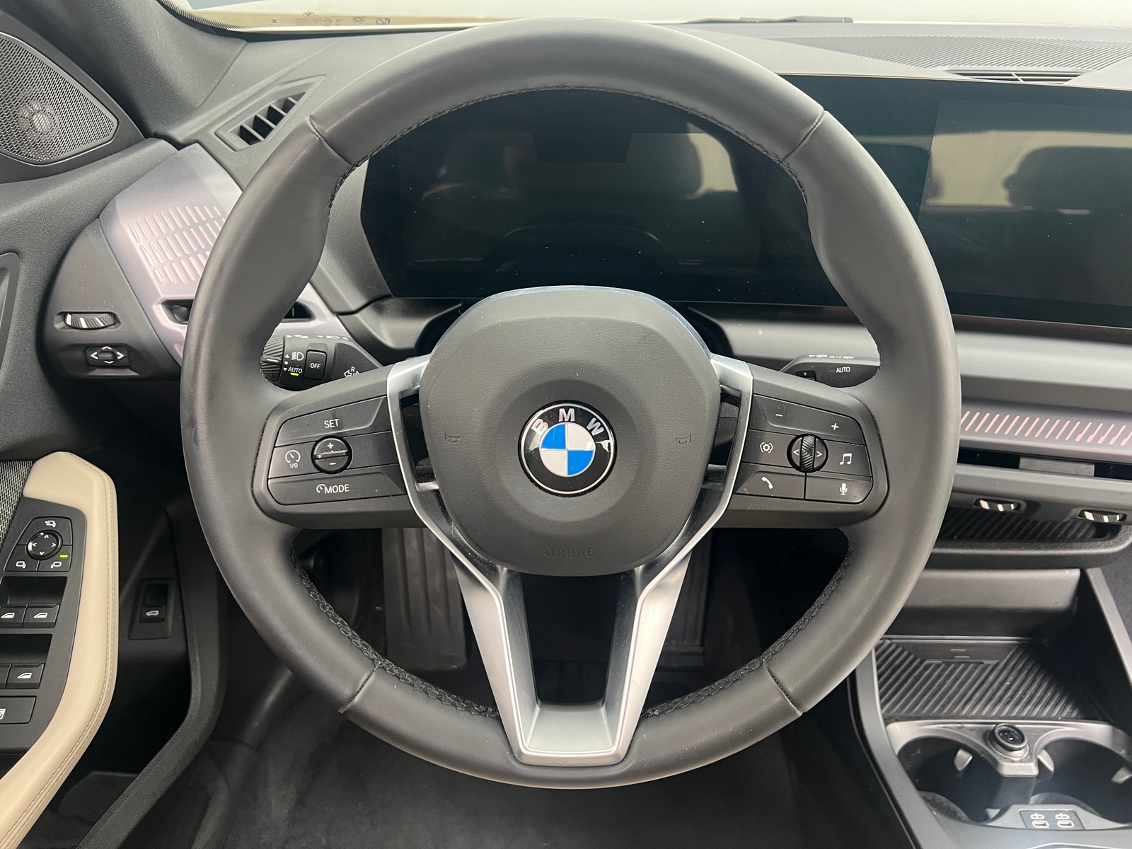 Thumbnail: 2025 BMW 2 Series - 4