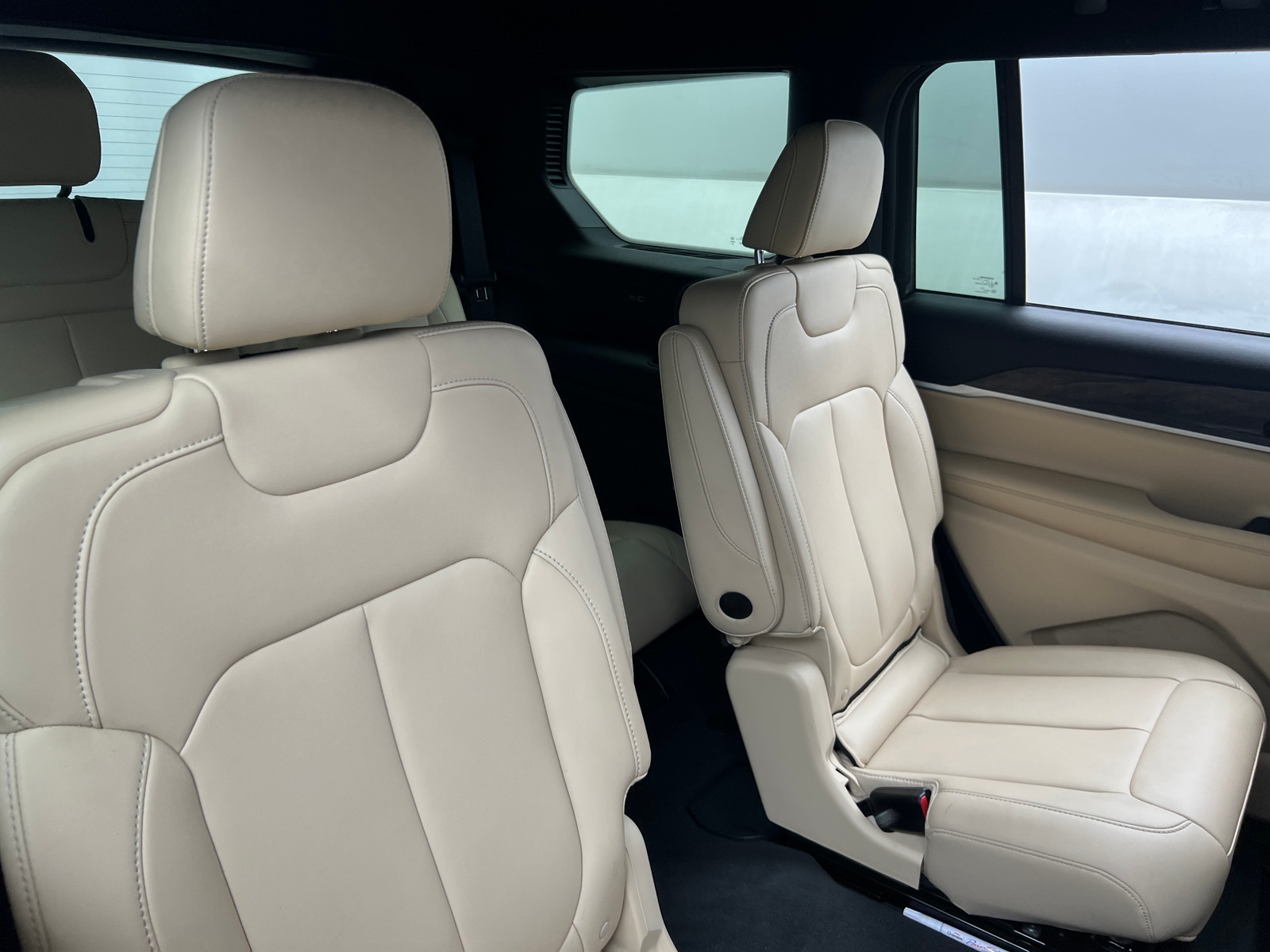 Thumbnail: 2023 Jeep Grand Cherokee L - 5