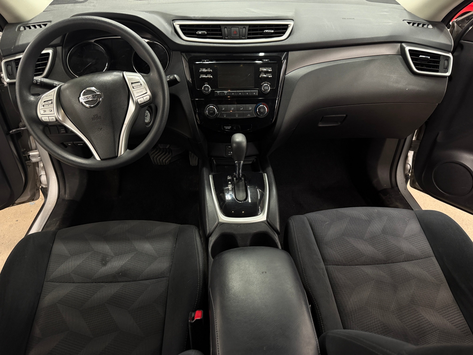 Thumbnail: 2014 Nissan Rogue - 3