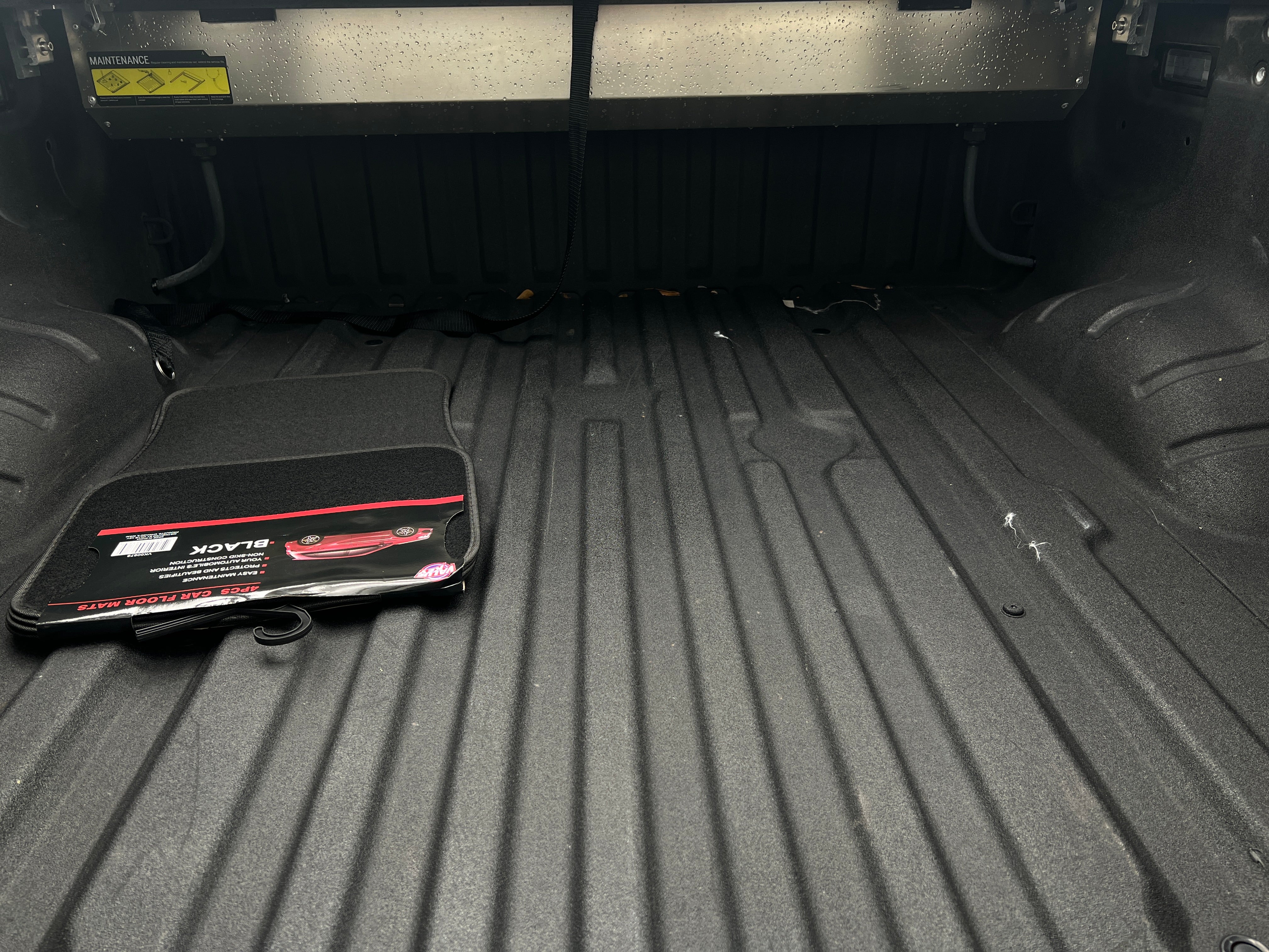 2023 Nissan Titan SV