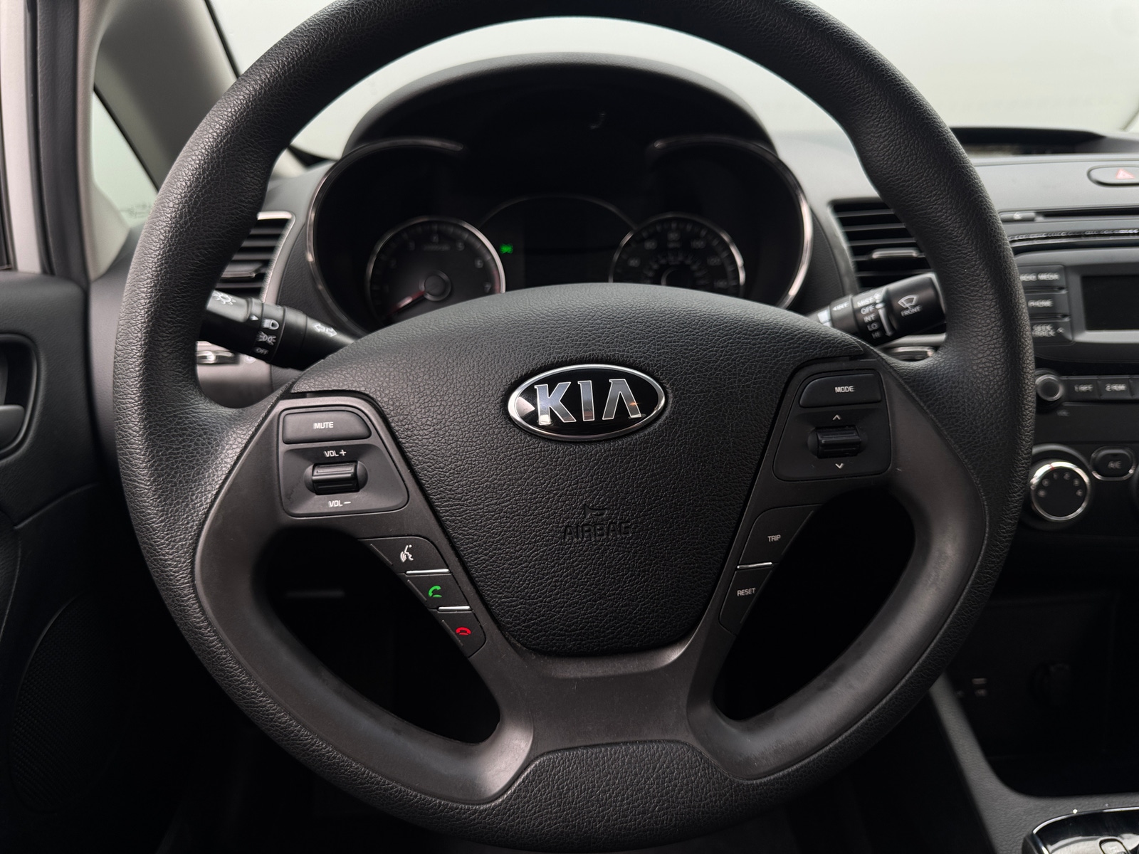 Thumbnail: 2017 Kia Forte - 5
